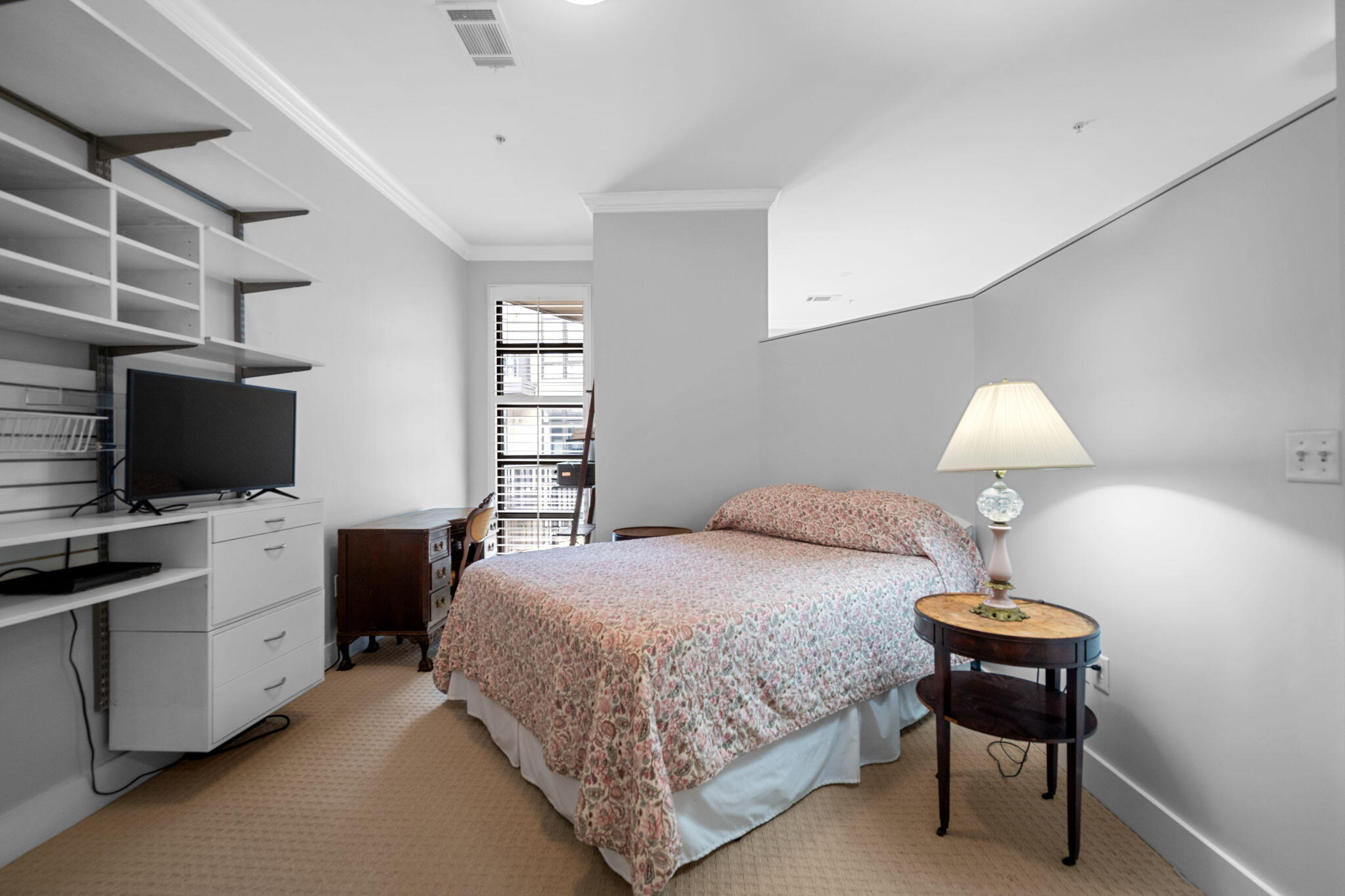 129 Walnut Street, Unit 303