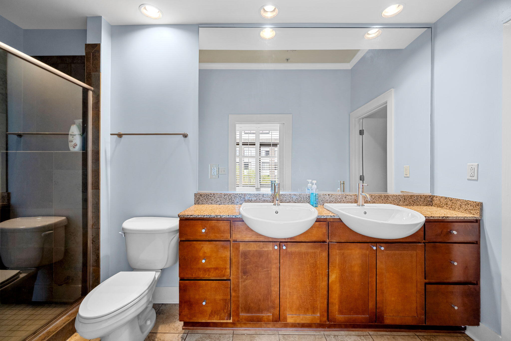 129 Walnut Street, Unit 303