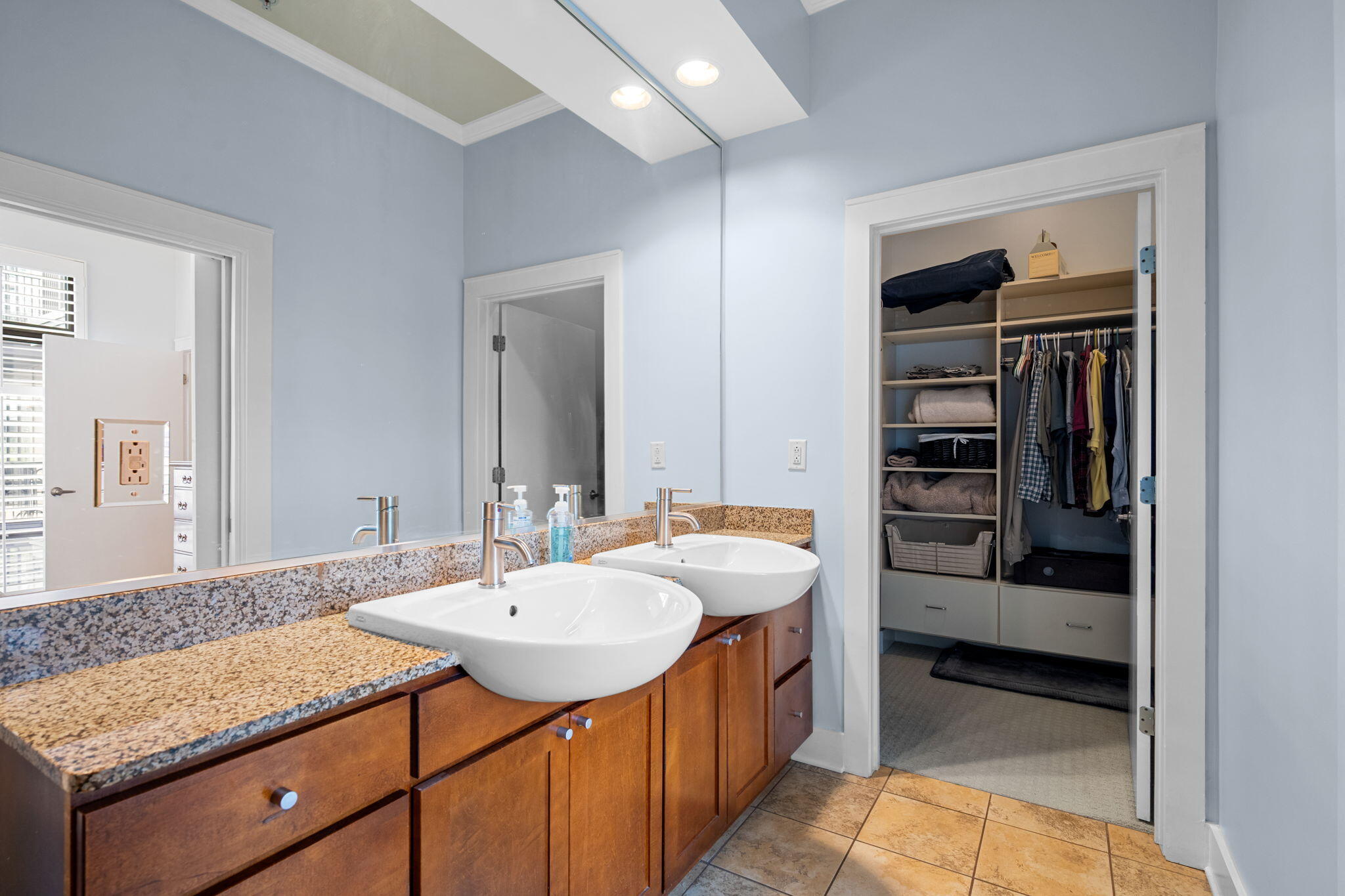 129 Walnut Street, Unit 303