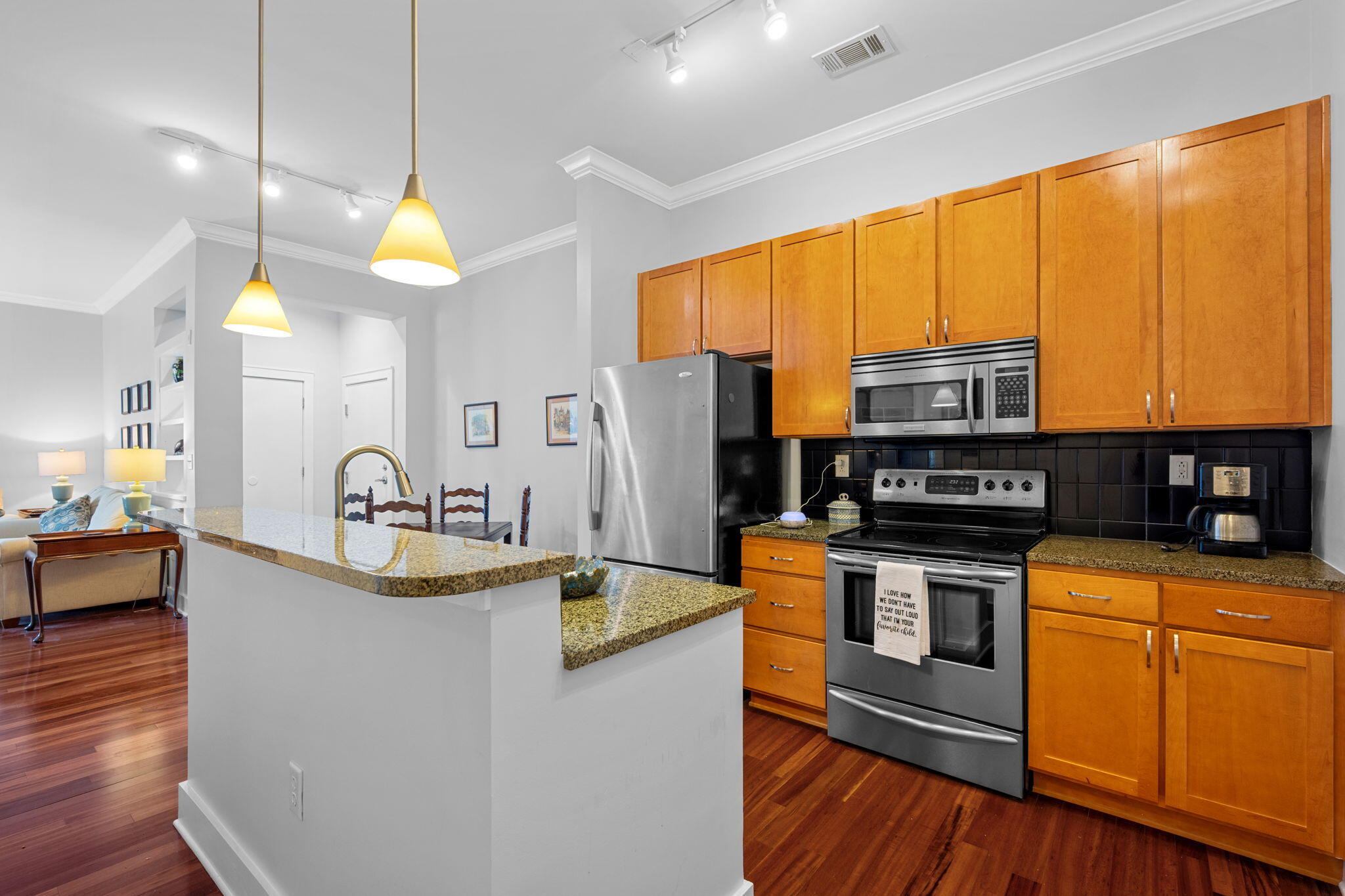 129 Walnut Street, Unit 303