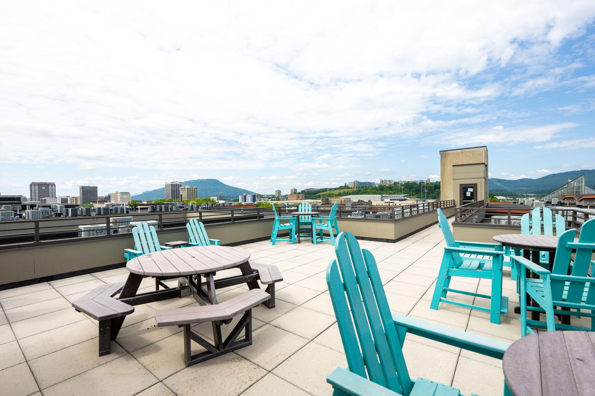 129 Walnut Street, Unit 303