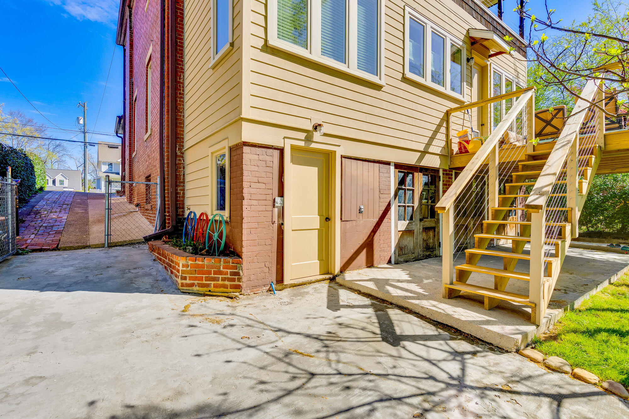 710 Mississippi Avenue