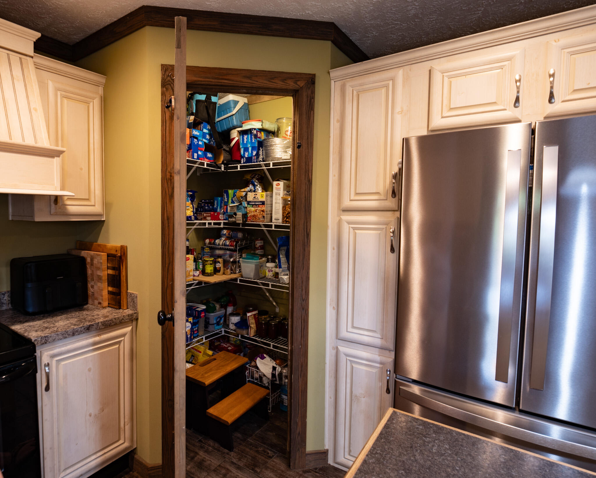 560 S Ridge Line Road