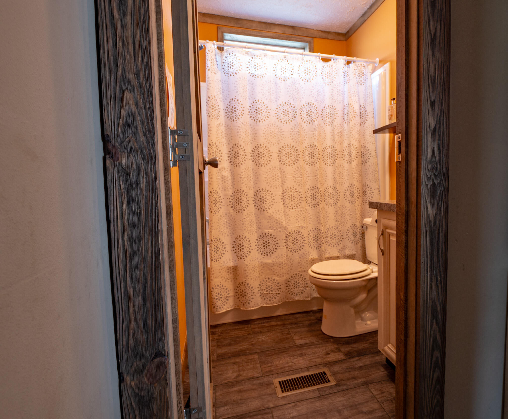 560 S Ridge Line Road