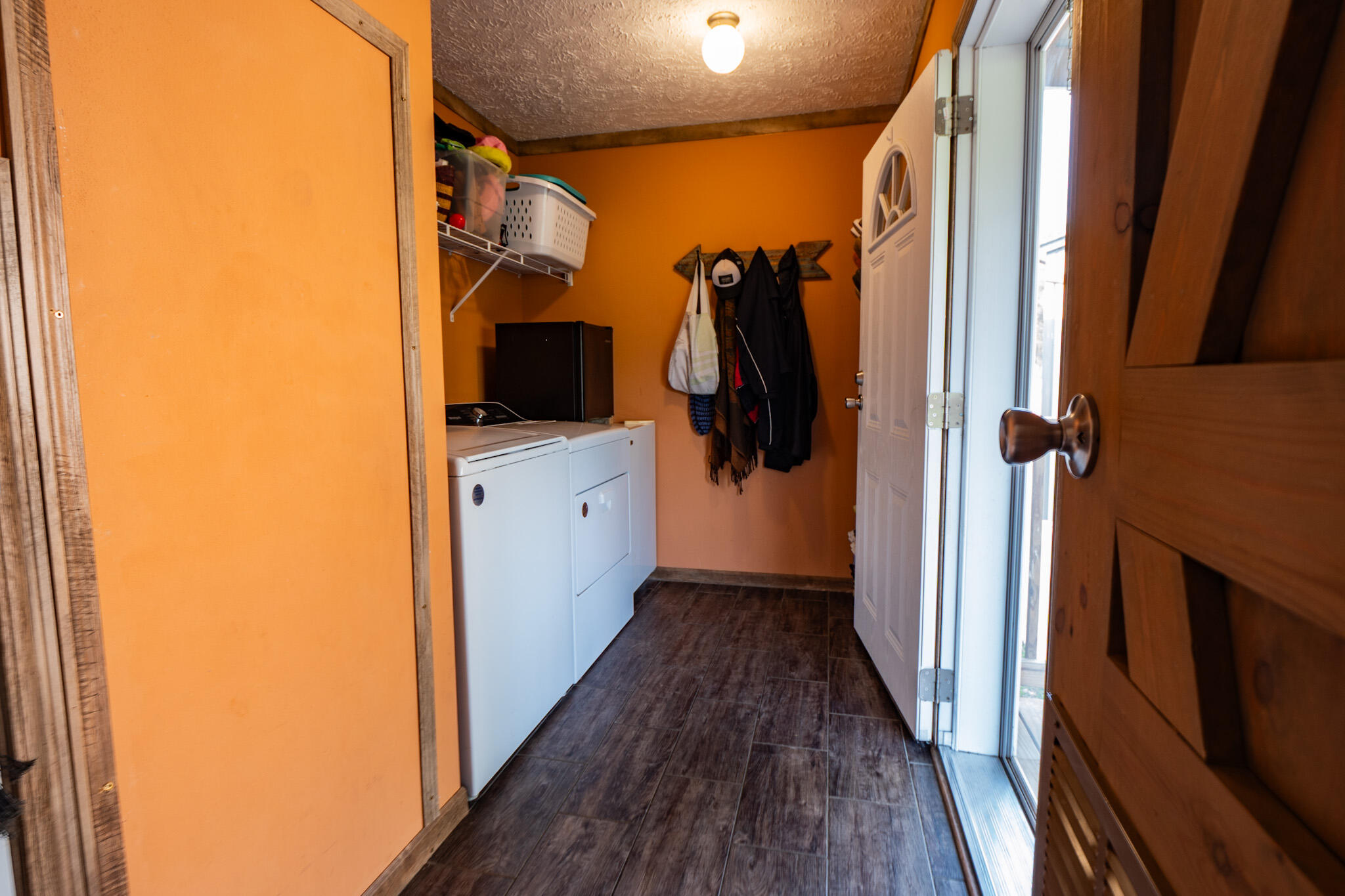 560 S Ridge Line Road