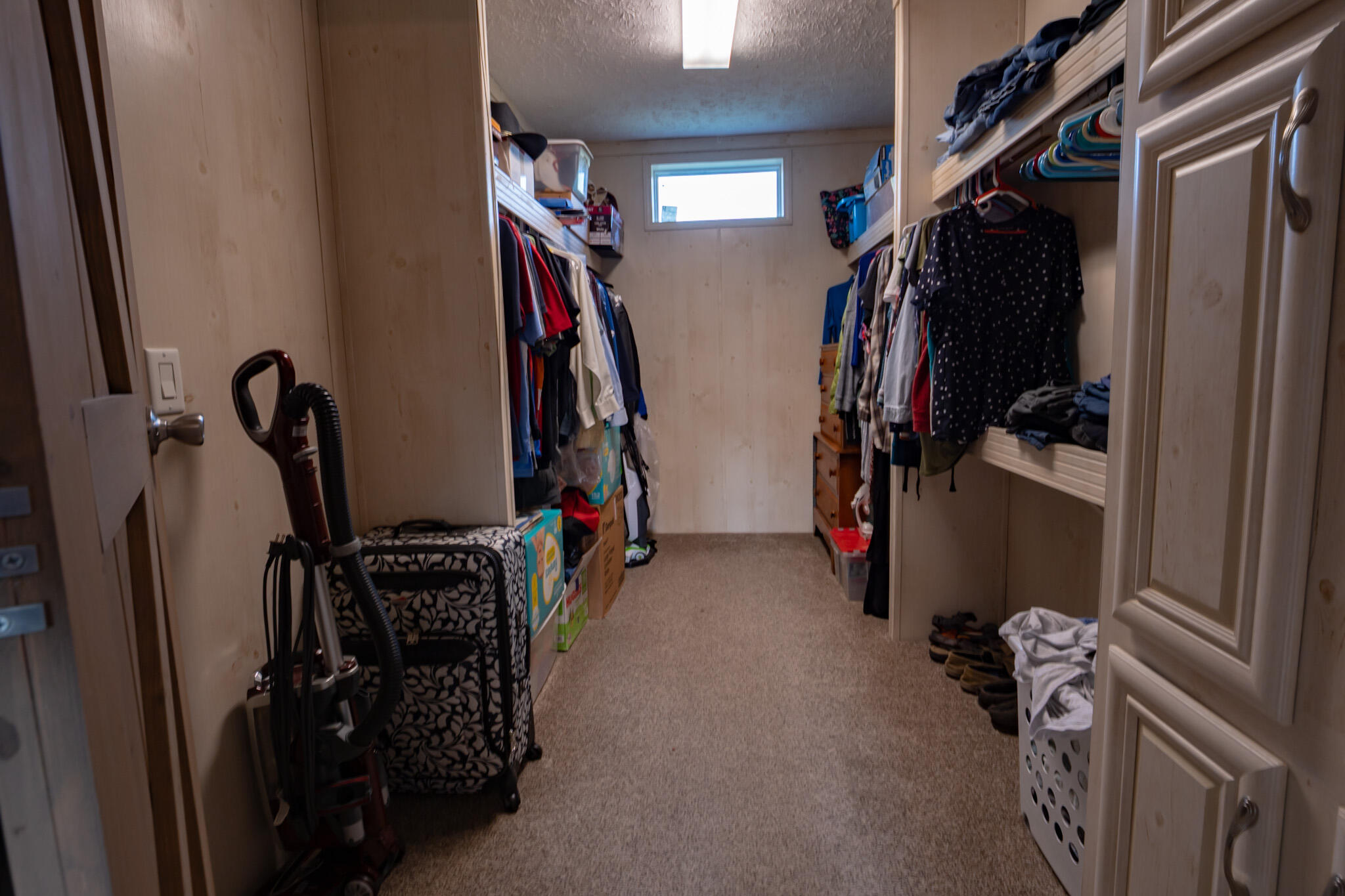 560 S Ridge Line Road