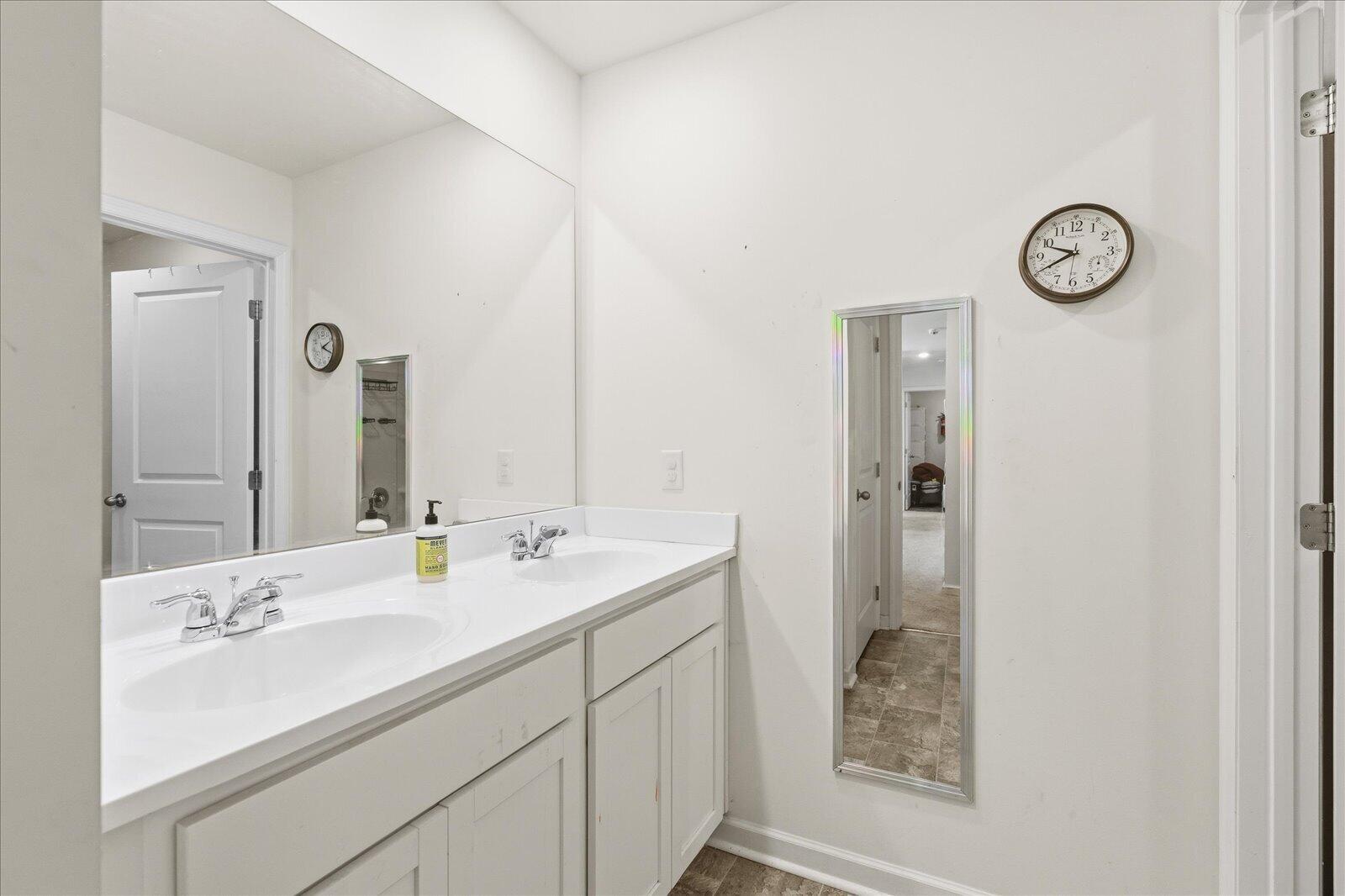 9813 Ramble Brook Lane