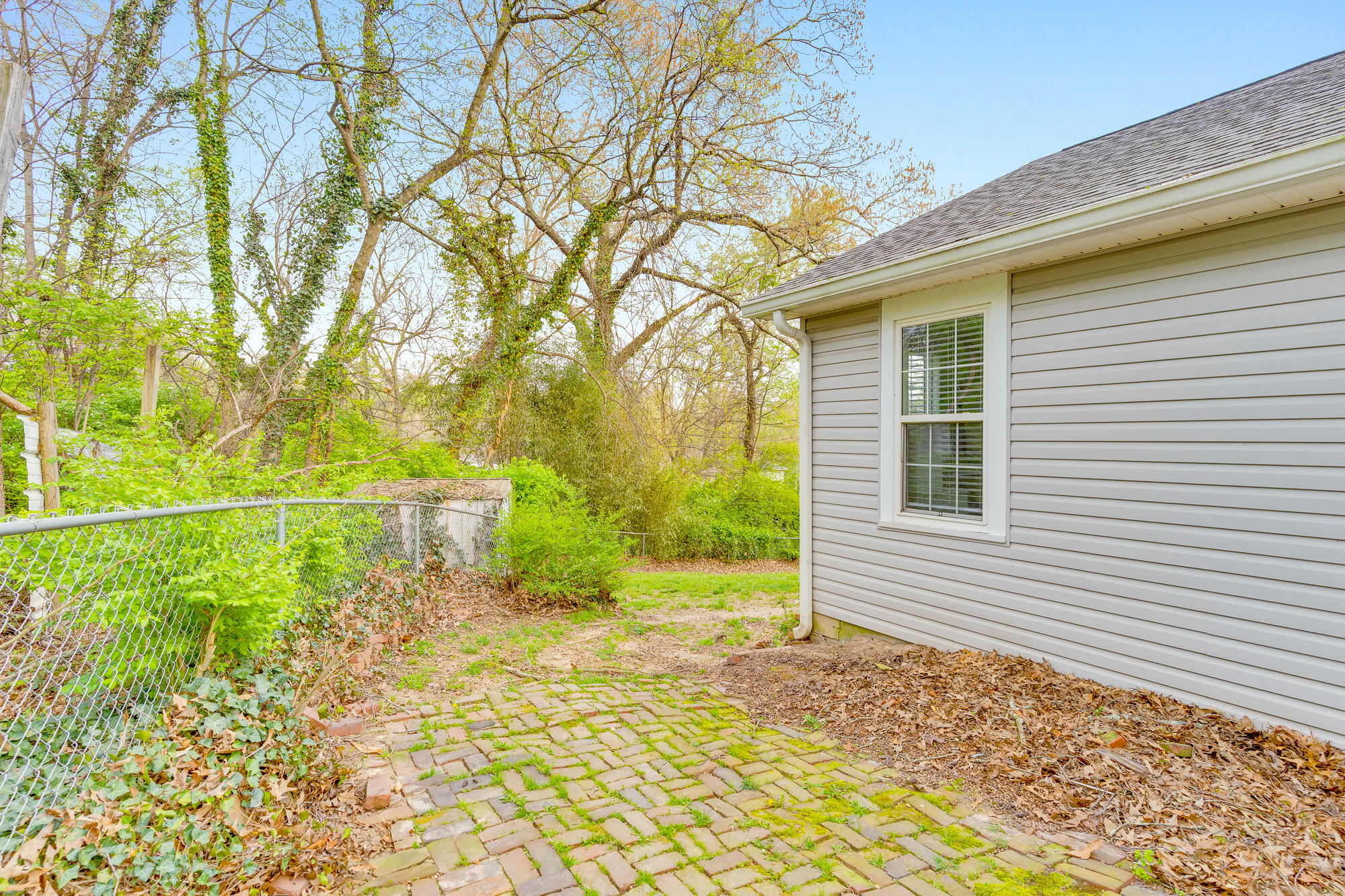 223 Ivy Street