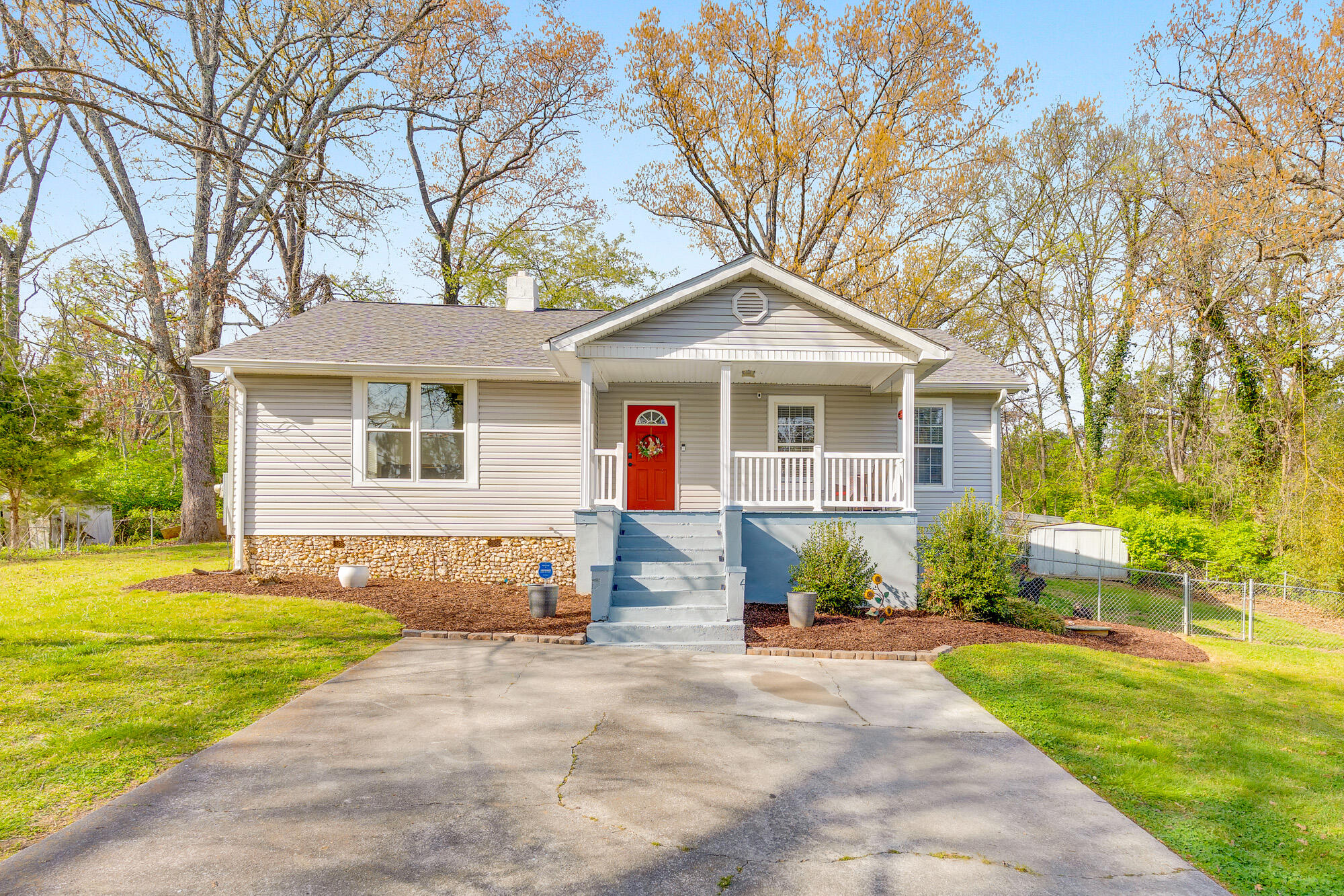 223 Ivy Street