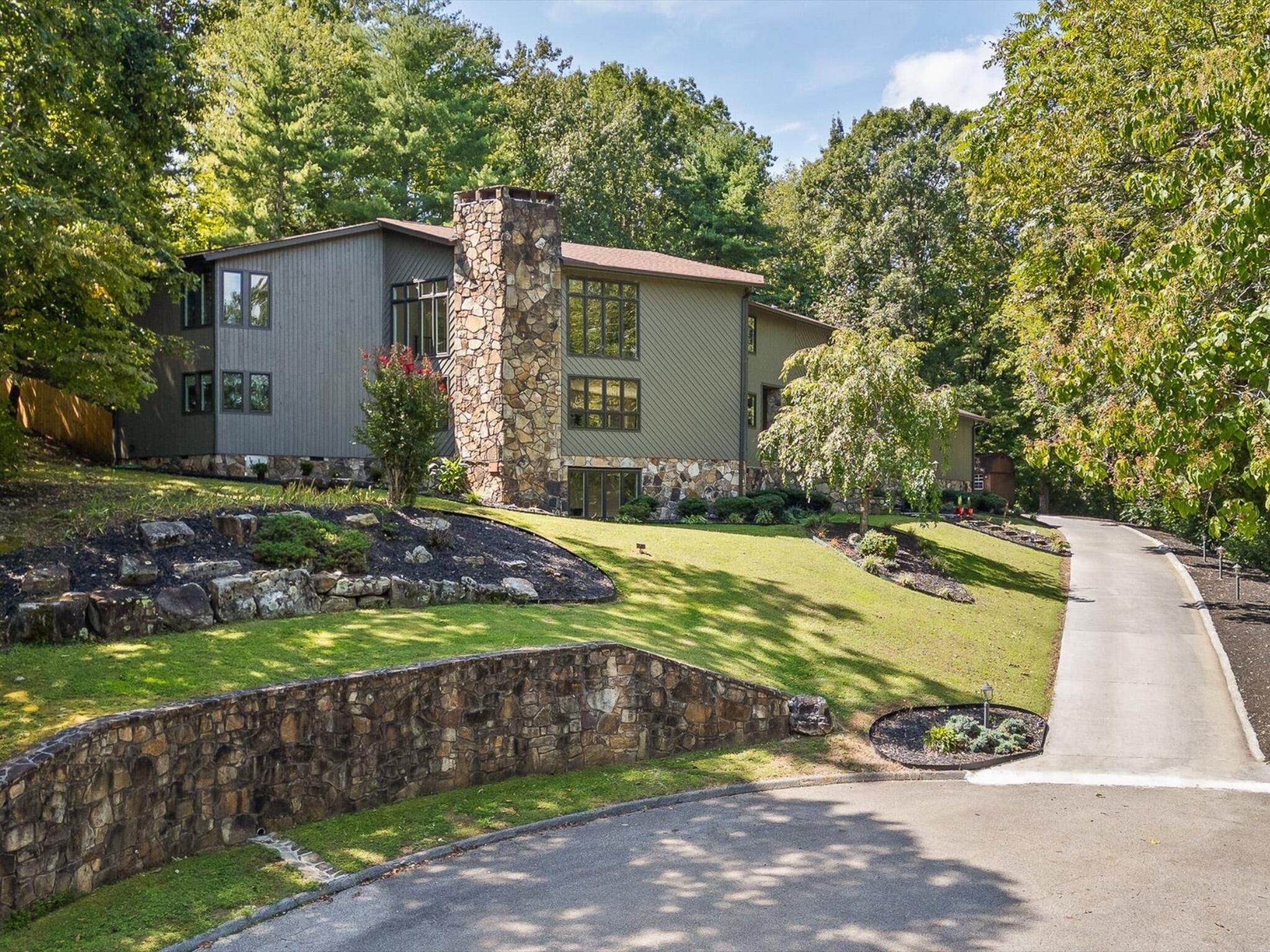 1108 W River Hills Drive