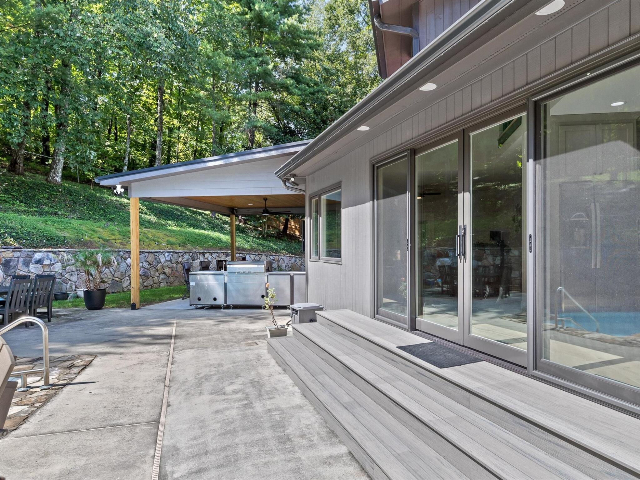 1108 W River Hills Drive