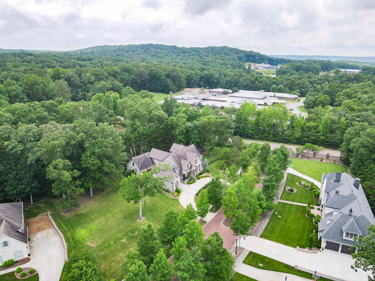 2324 Dogwood Grove Circle