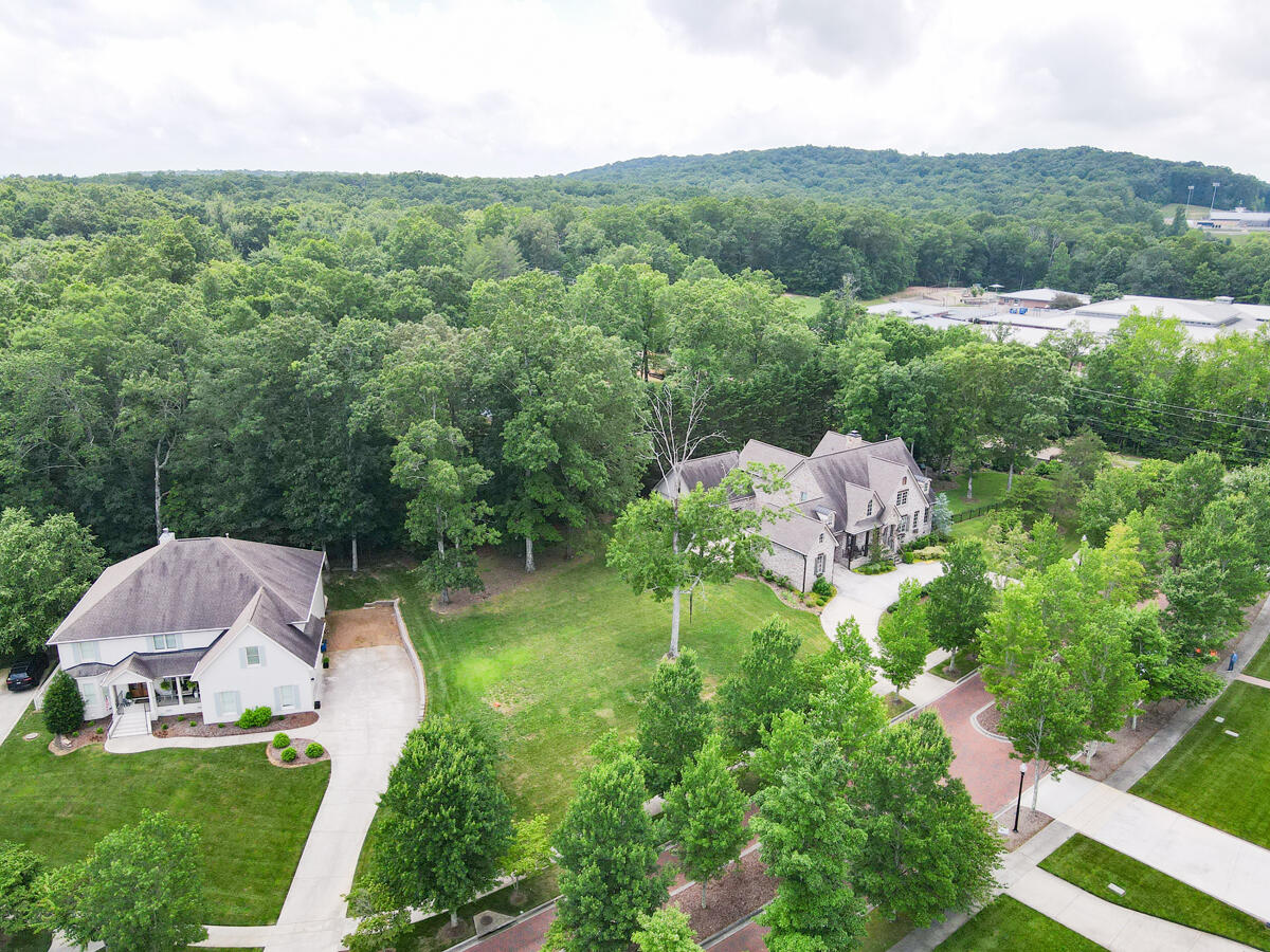 2324 Dogwood Grove Circle