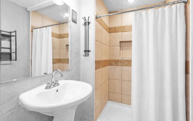 1320 Sewanee Drive