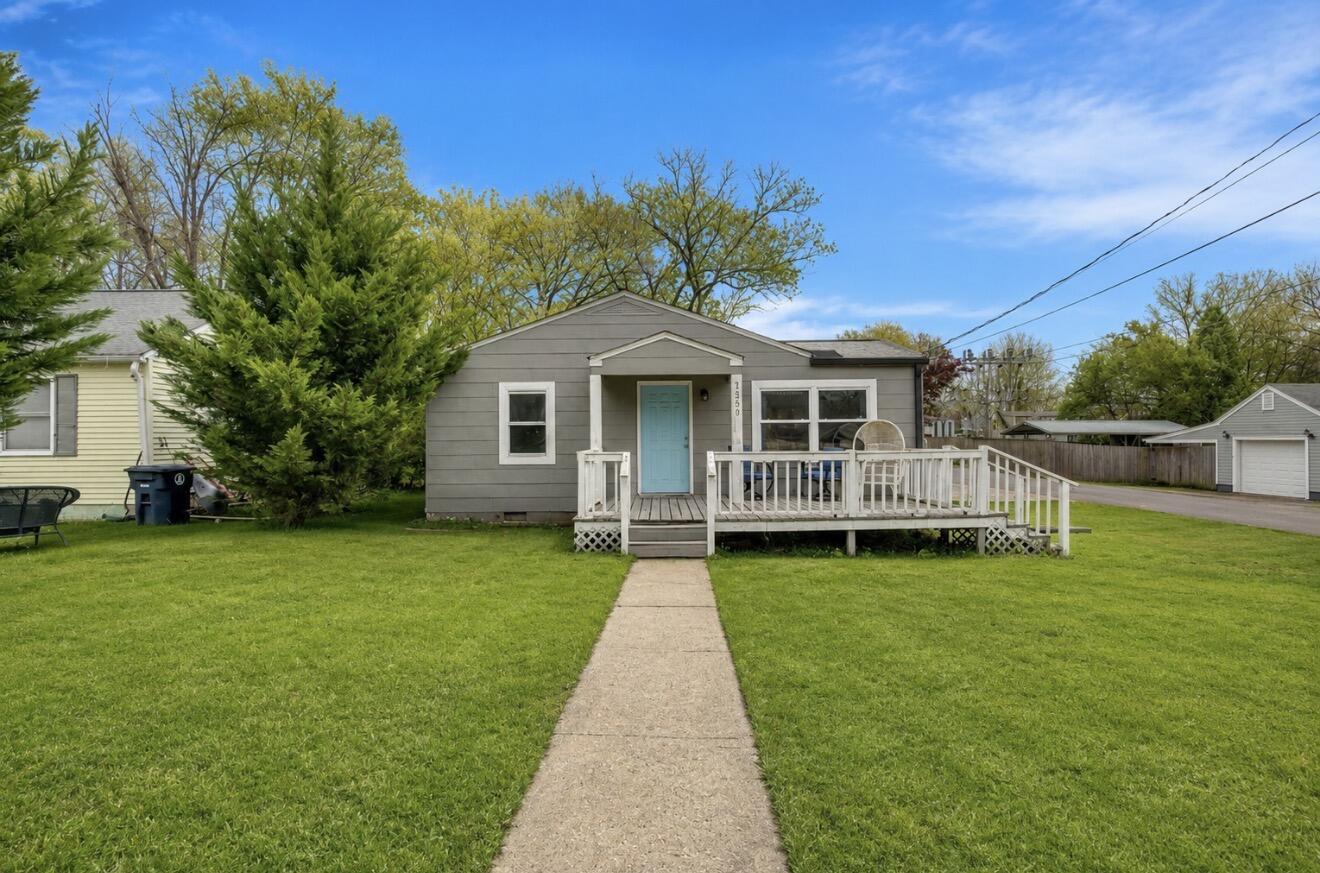 1320 Sewanee Drive