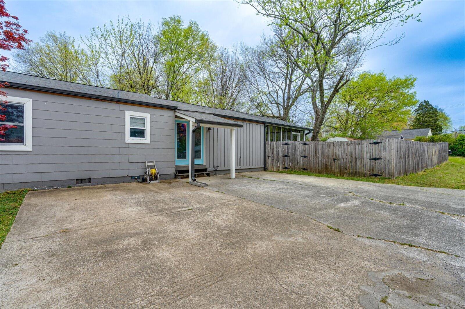 1320 Sewanee Drive