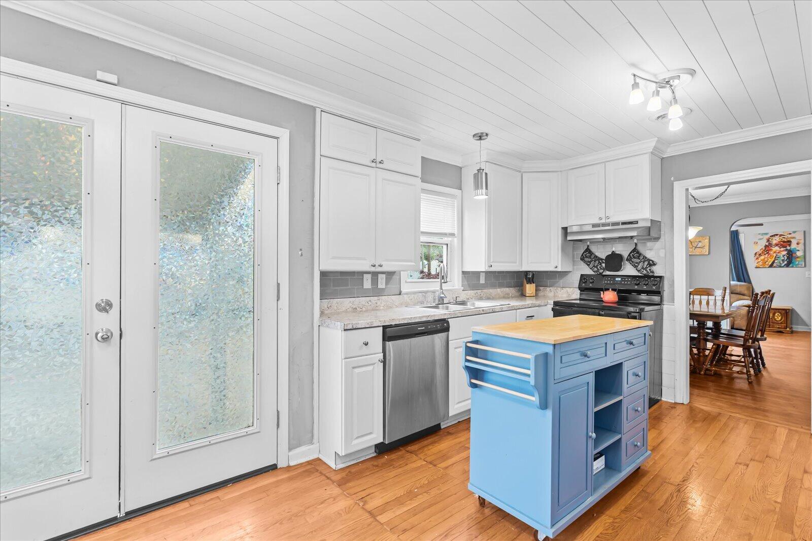 1320 Sewanee Drive