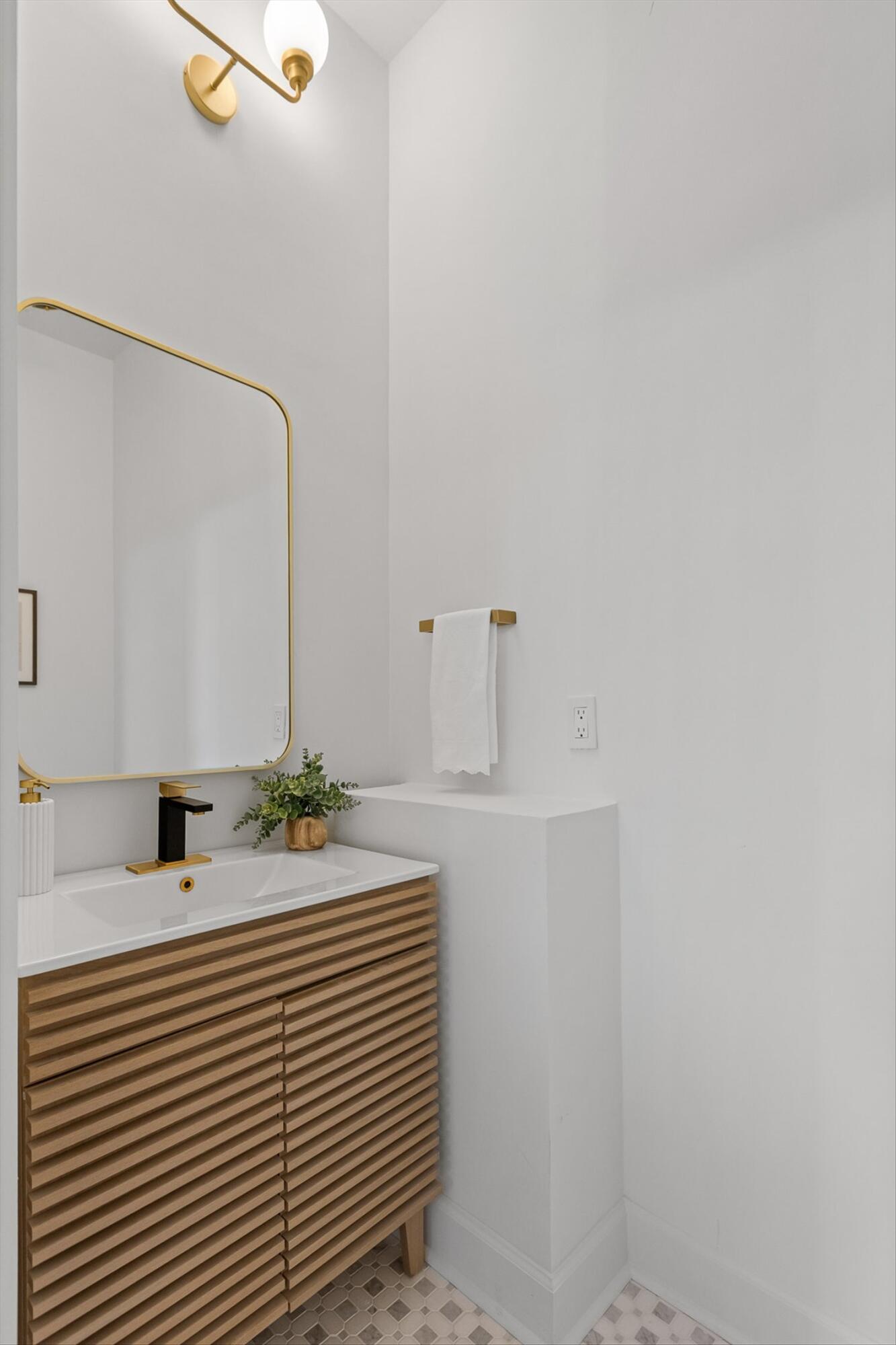 1103 Centennial Drive