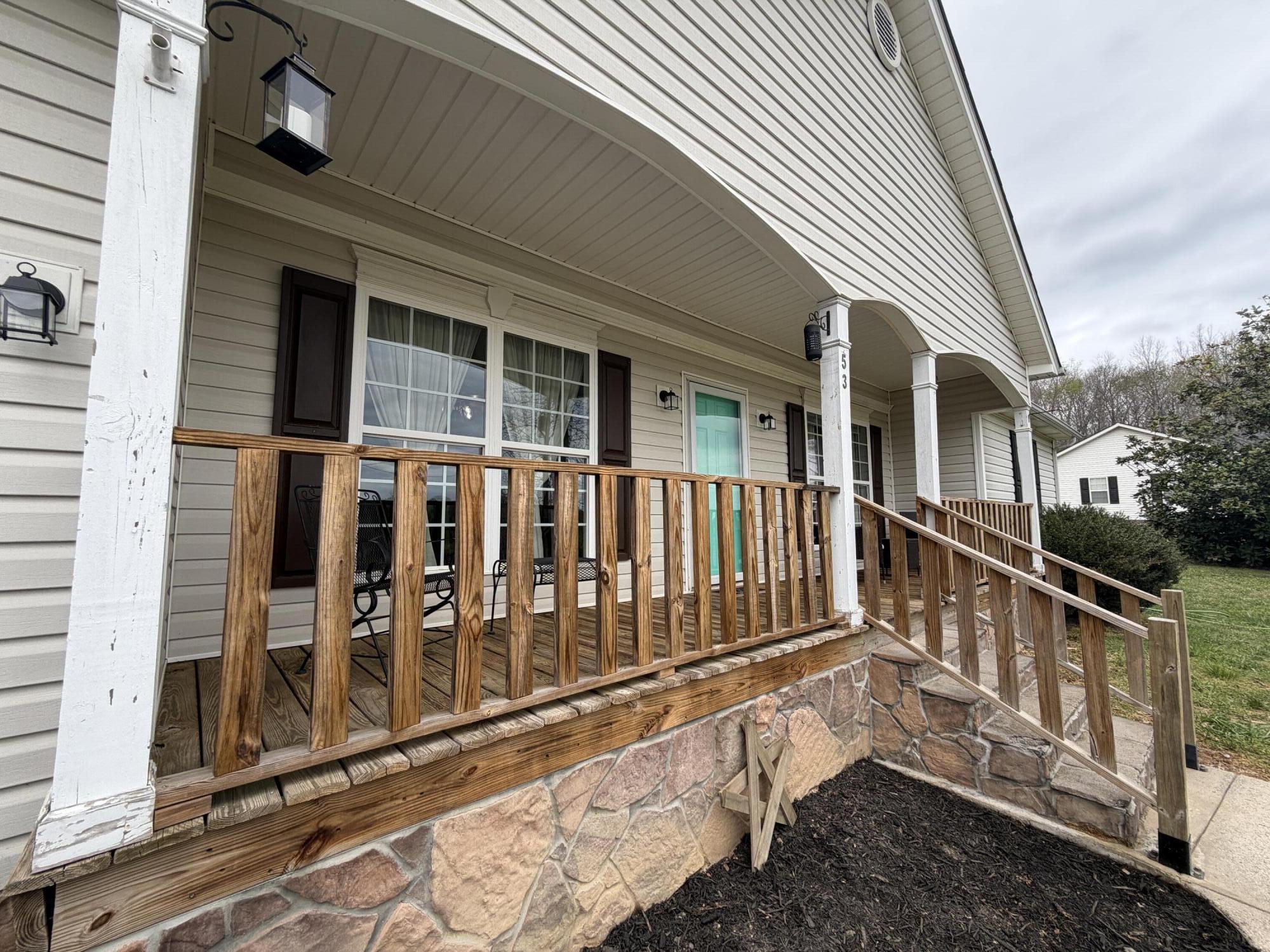 53 Ledford Road