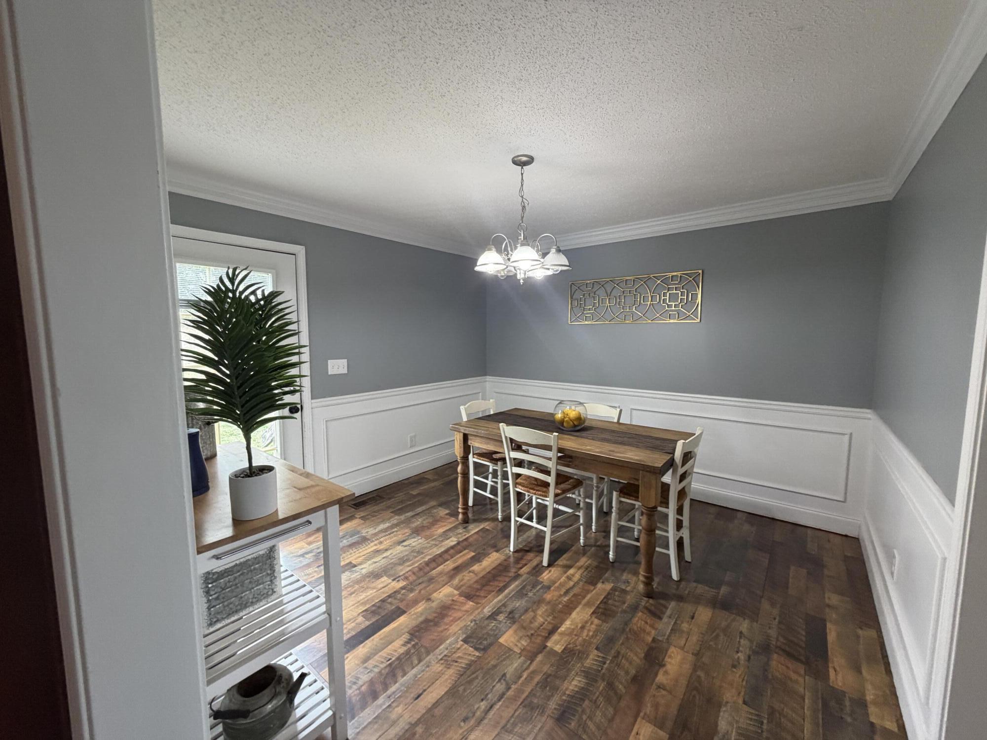 53 Ledford Road