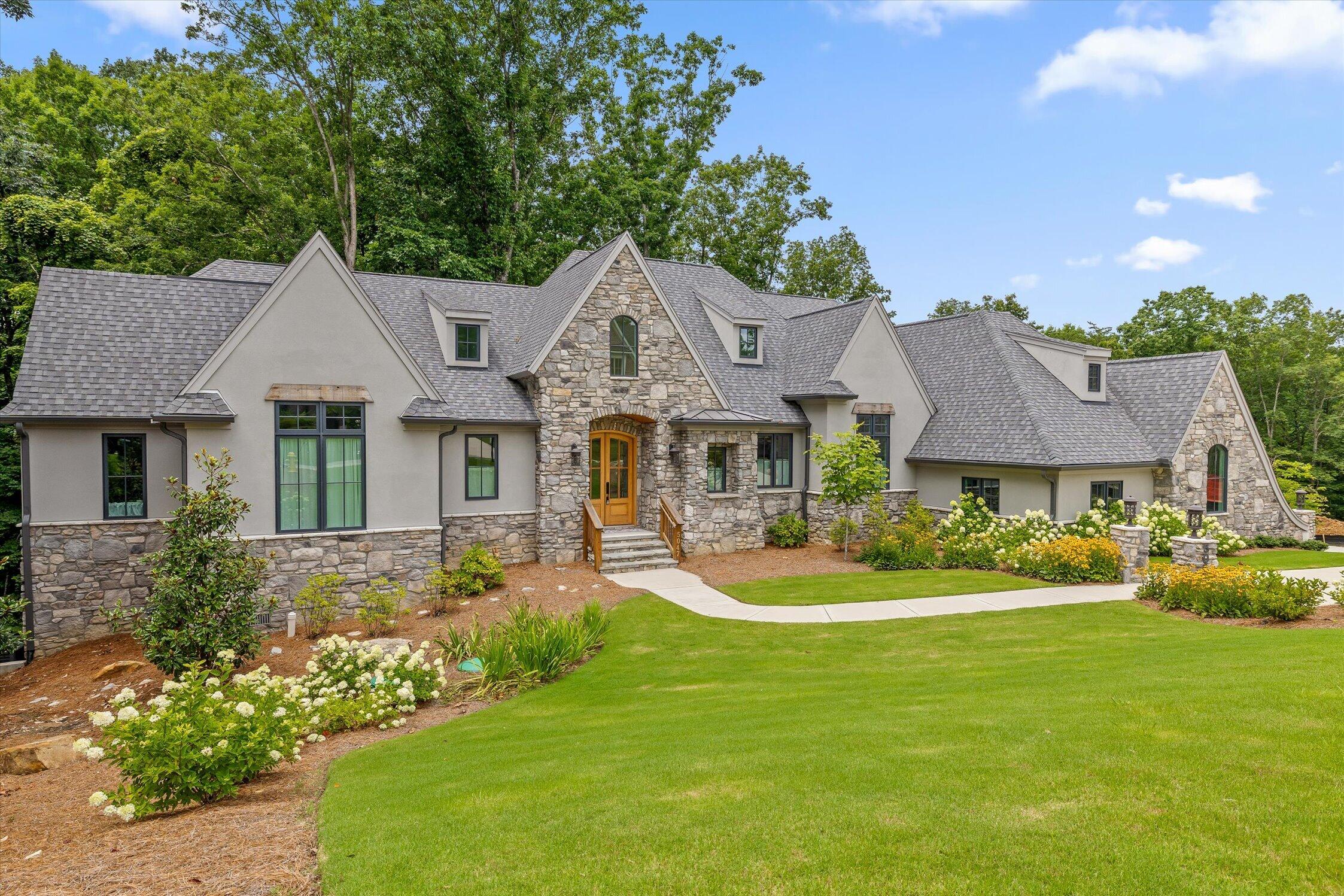 5047 Amethyst Road