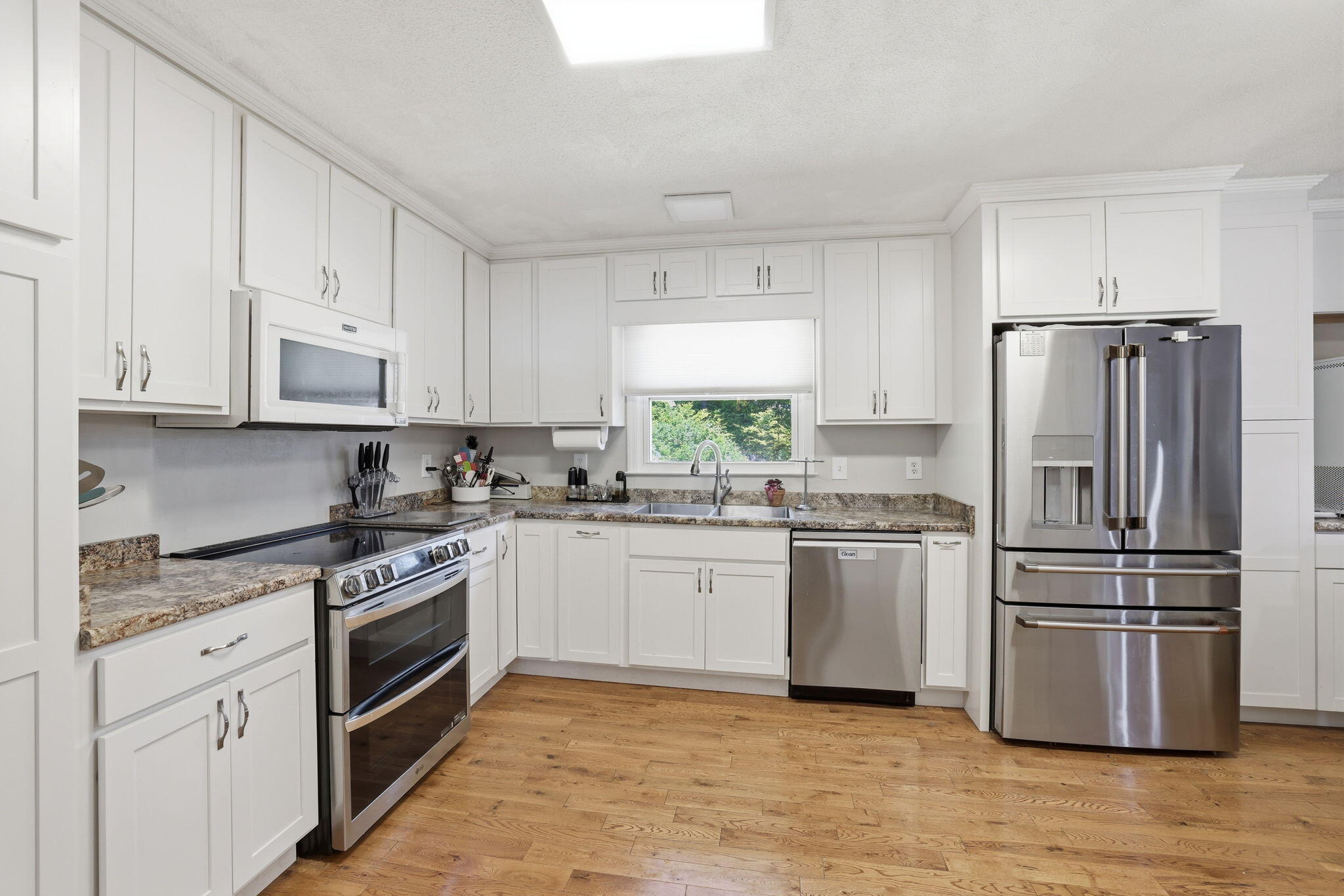 1325 N Glen Drive