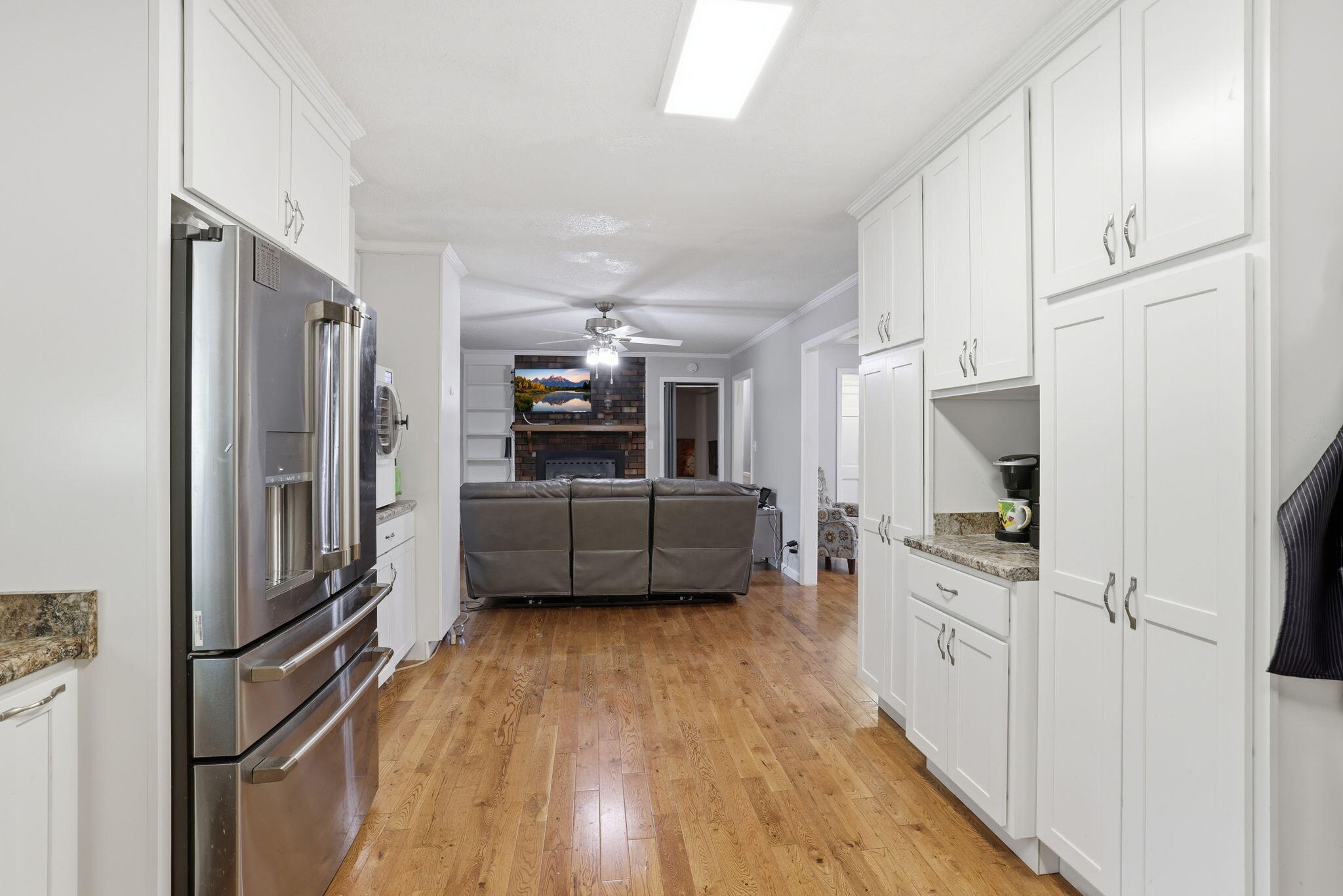 1325 N Glen Drive