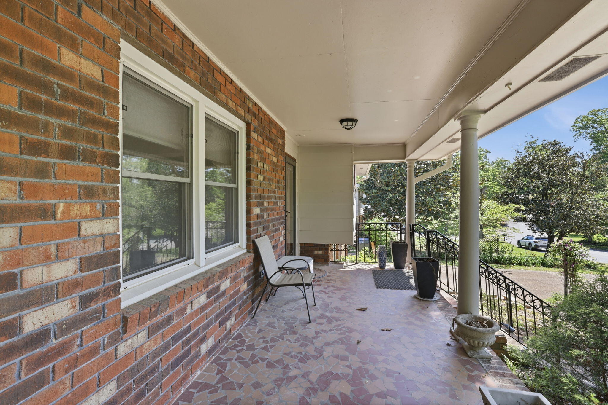 1325 N Glen Drive