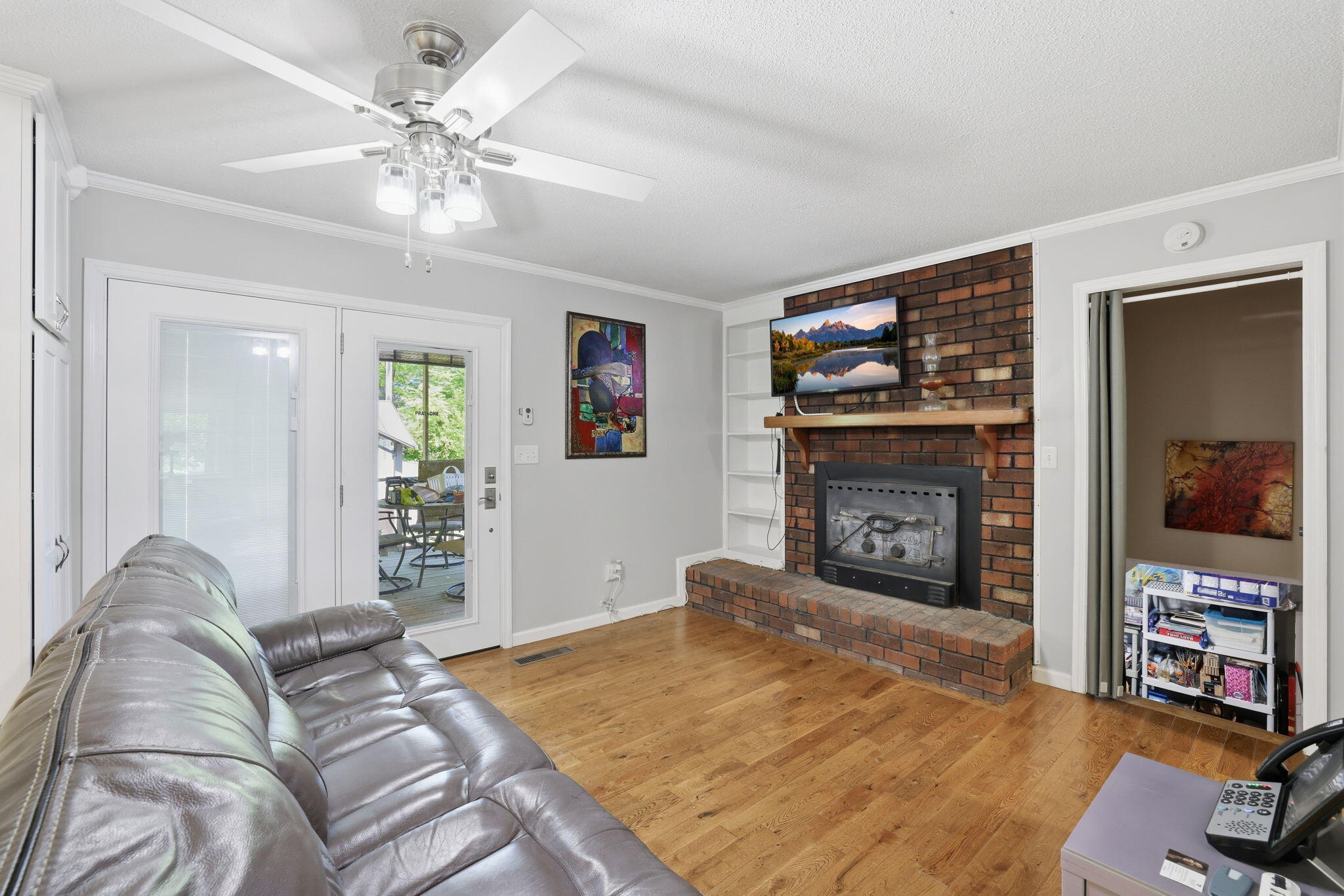 1325 N Glen Drive