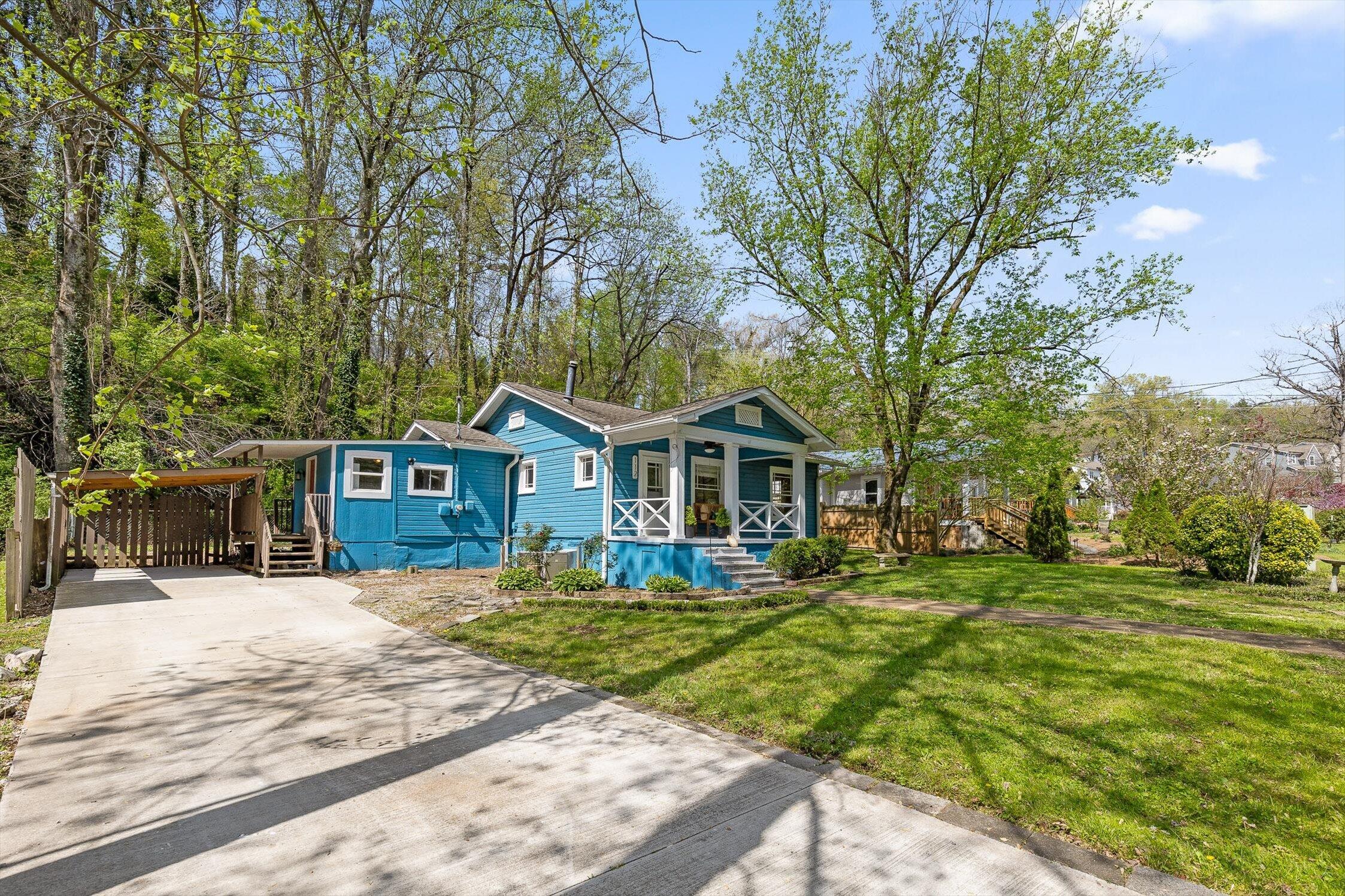 112 Hedgewood Drive
