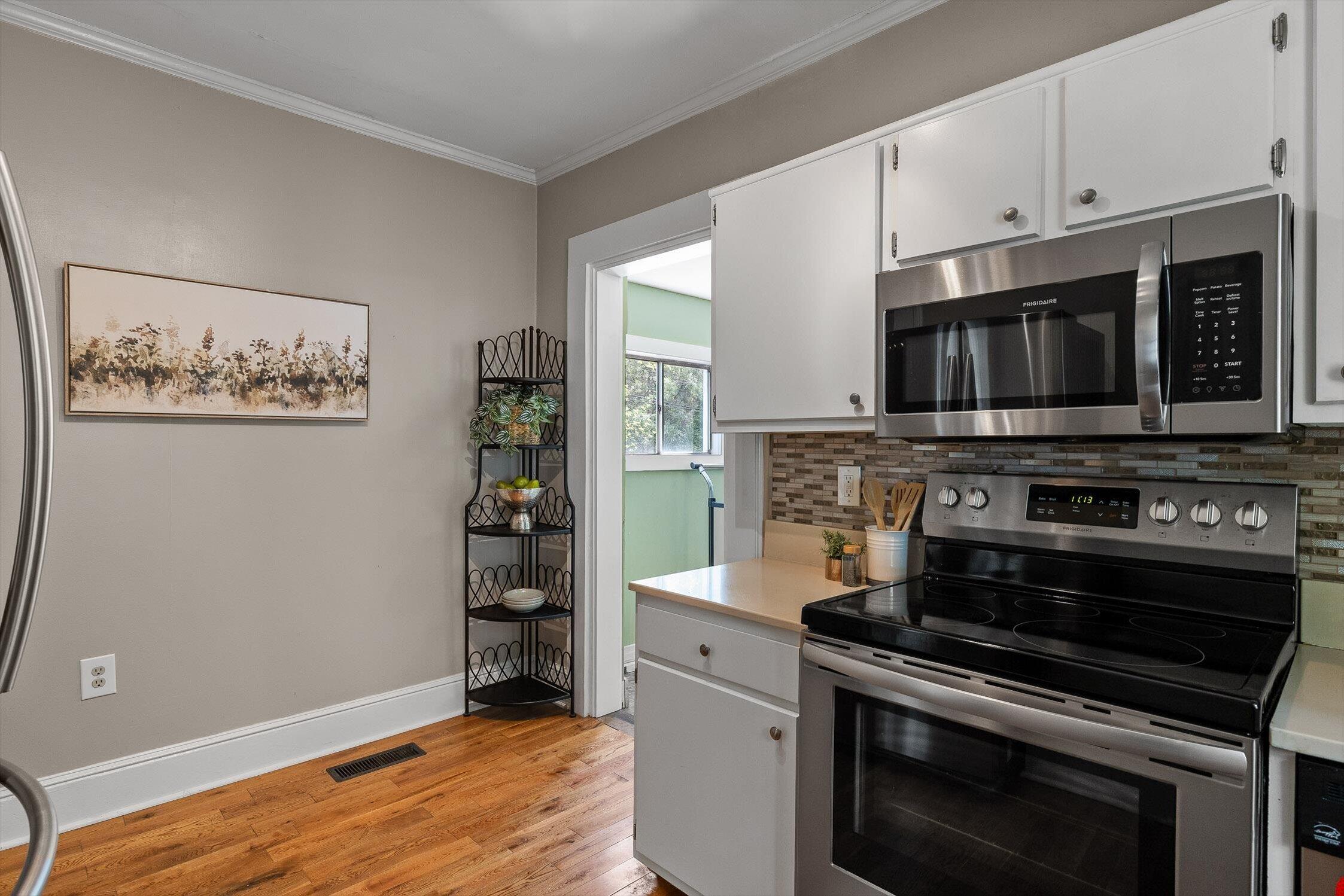 112 Hedgewood Drive
