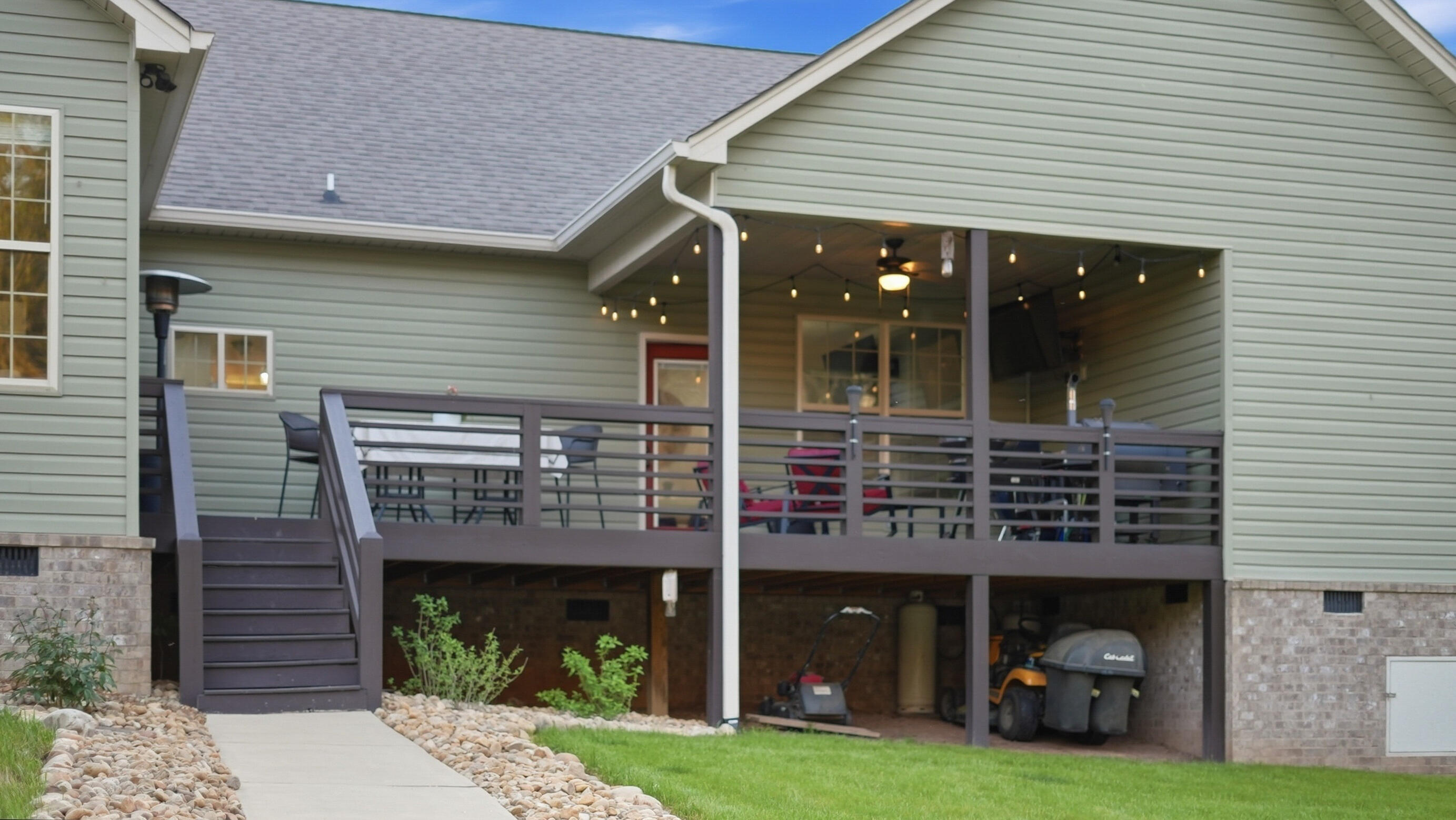 417 S Mcdonald Road, McDonald