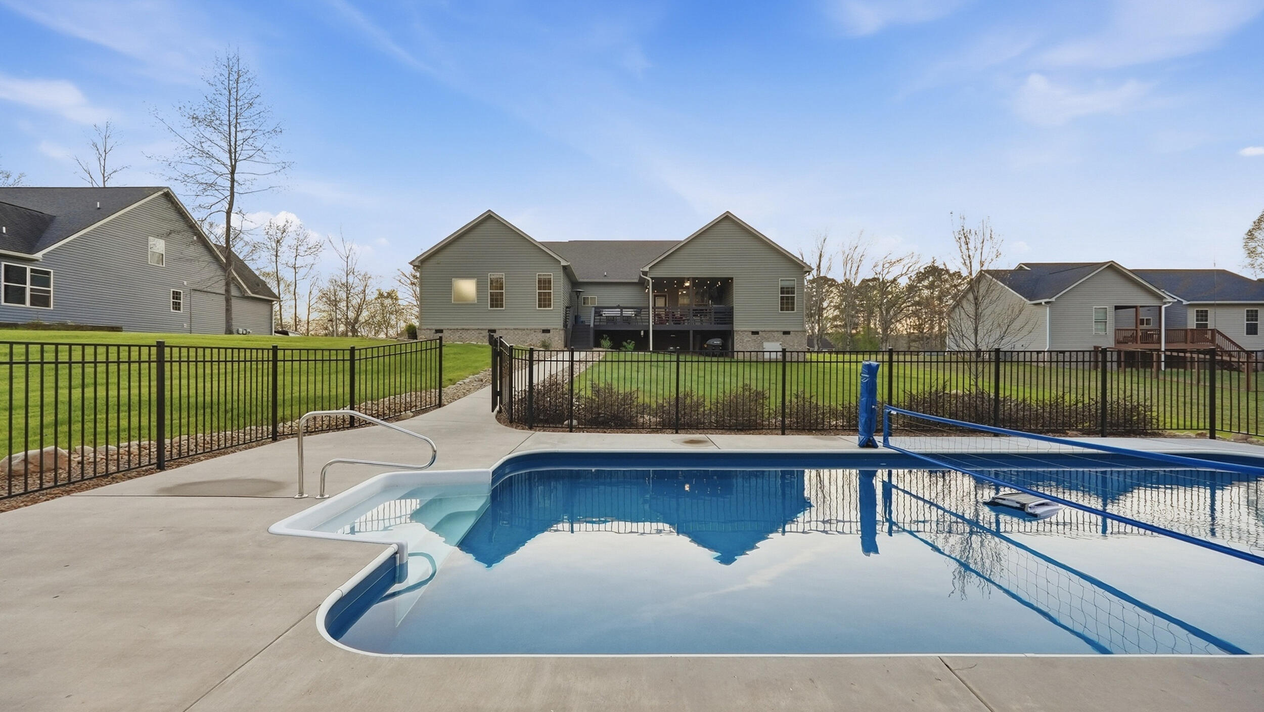 417 S Mcdonald Road, McDonald