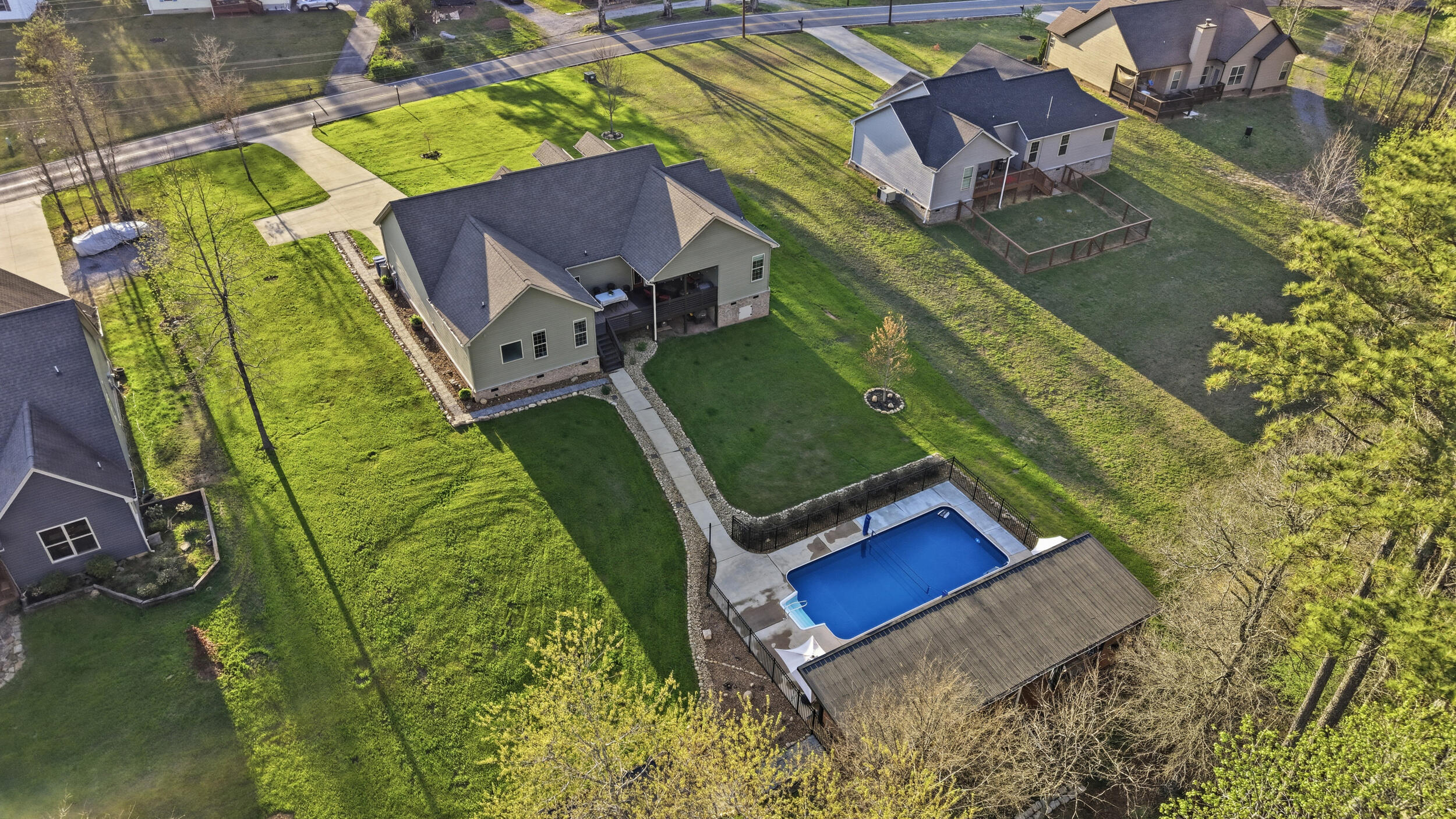 417 S Mcdonald Road, McDonald