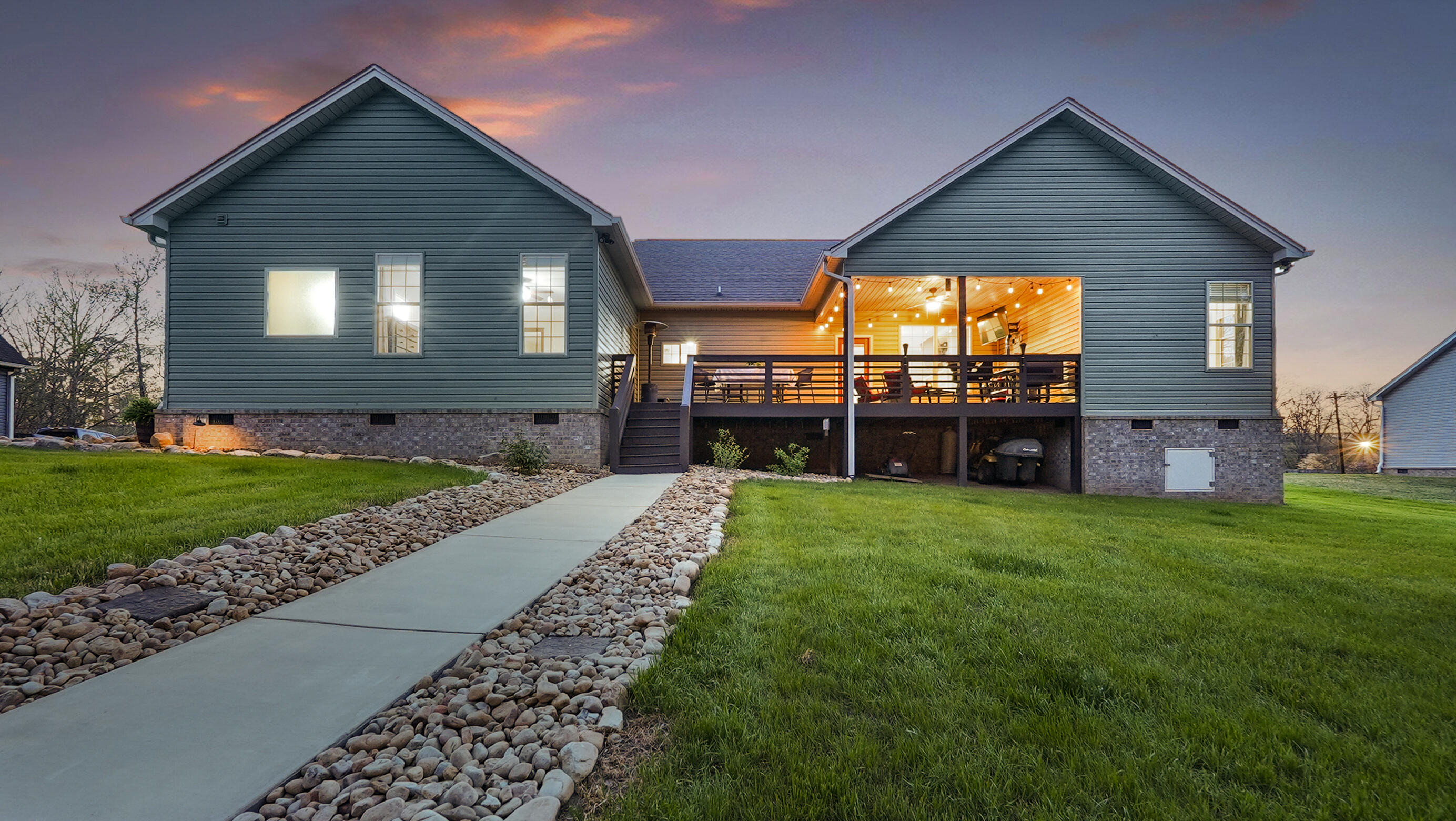 417 S Mcdonald Road, McDonald