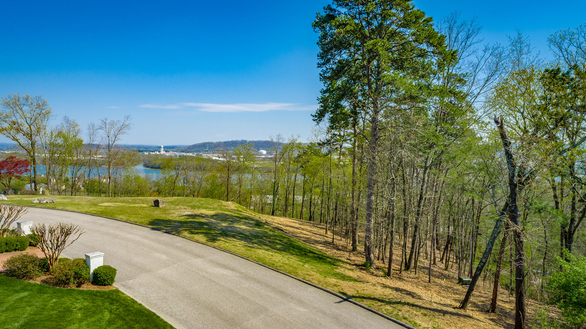 1111 Rivercrest Drive