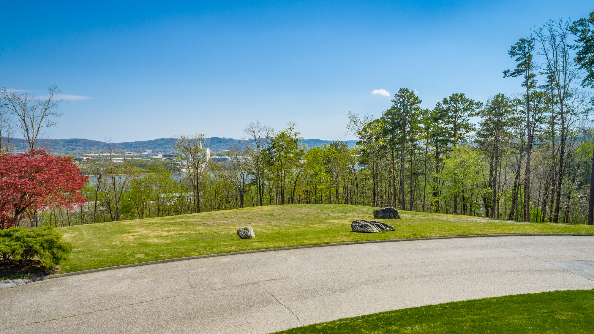 1111 Rivercrest Drive