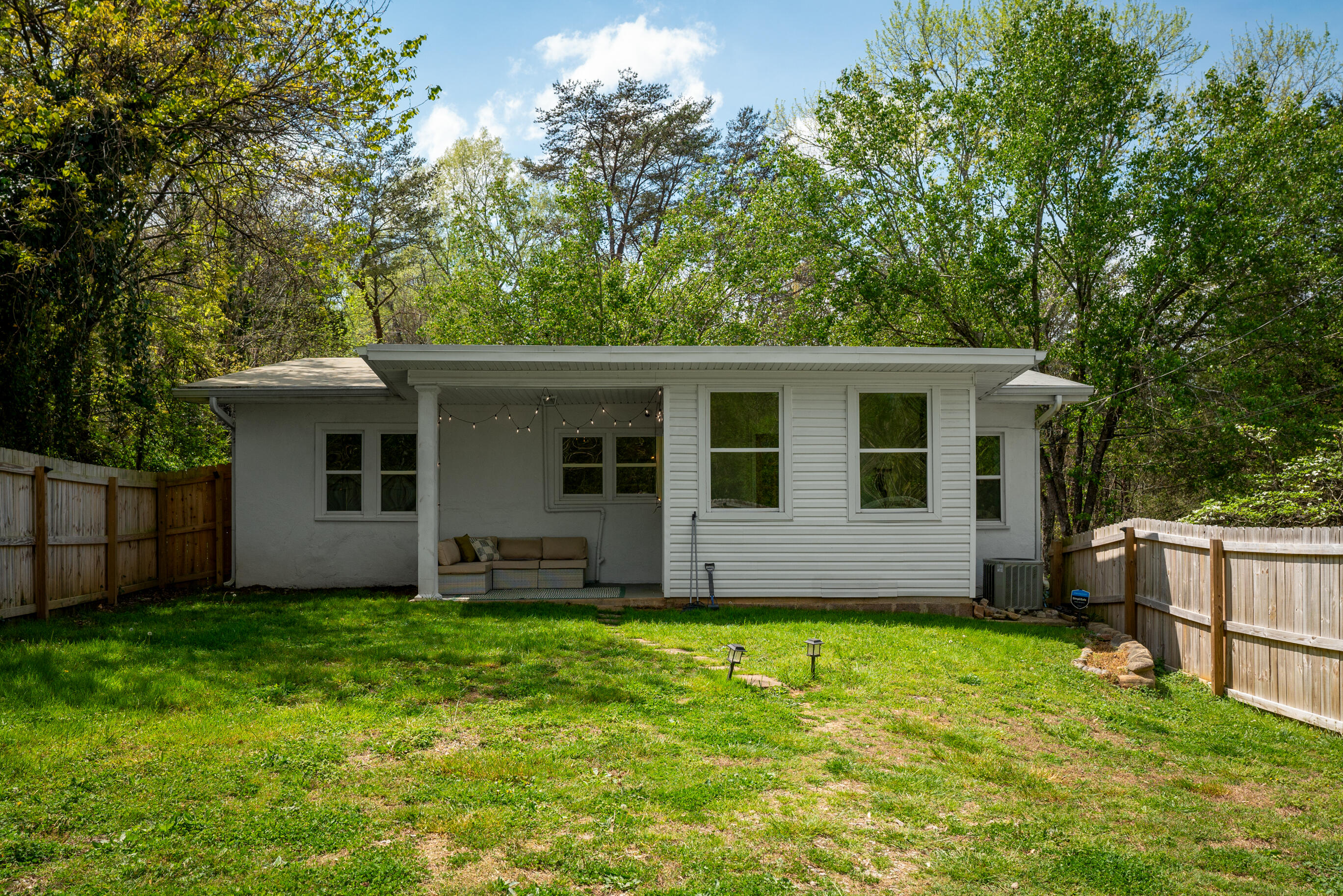 21 Dowlen Road