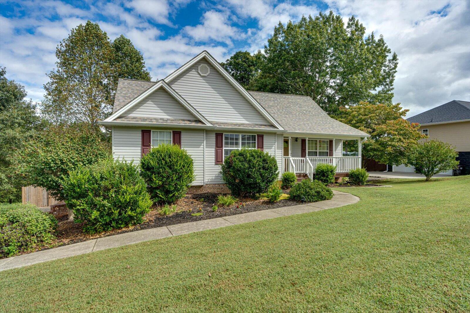 258 Heather Oaks Trail SE