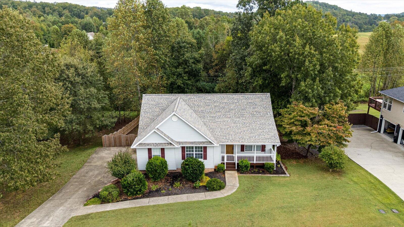 258 Heather Oaks Trail SE