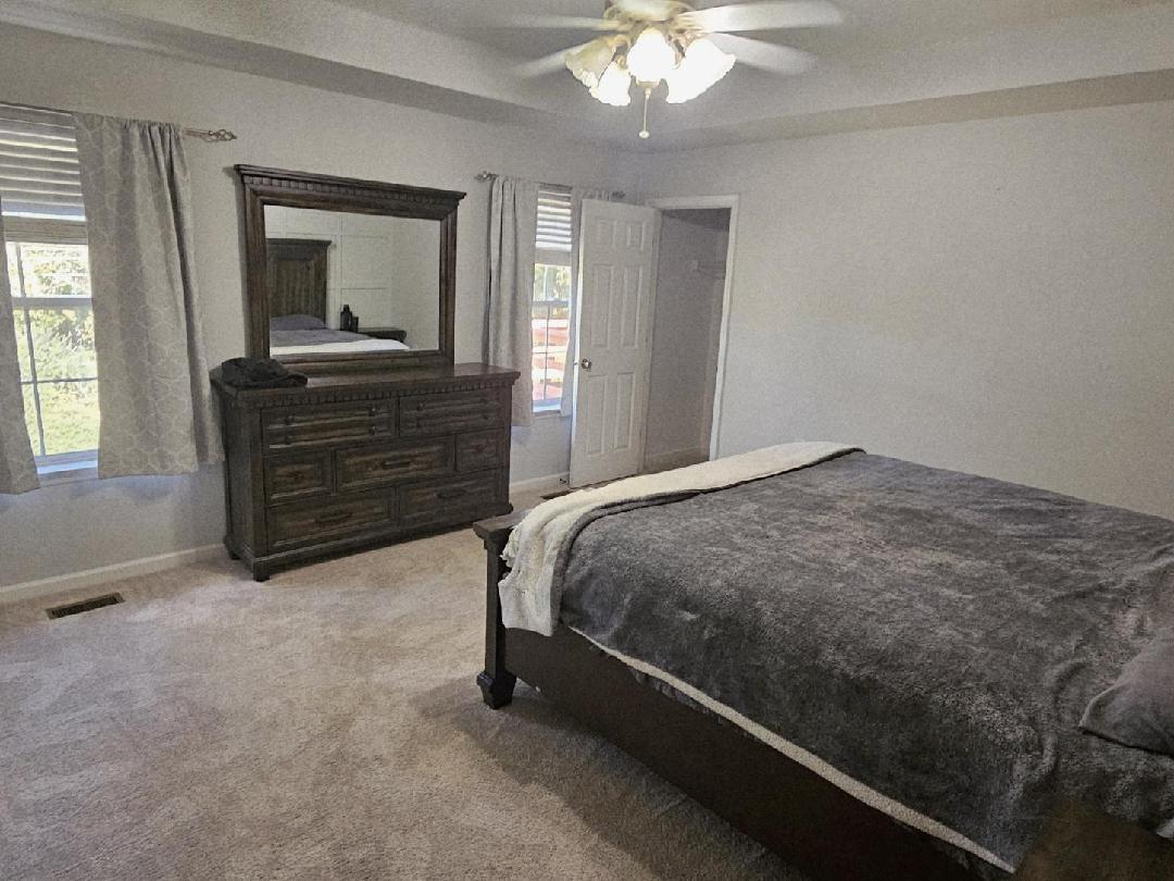 258 Heather Oaks Trail SE