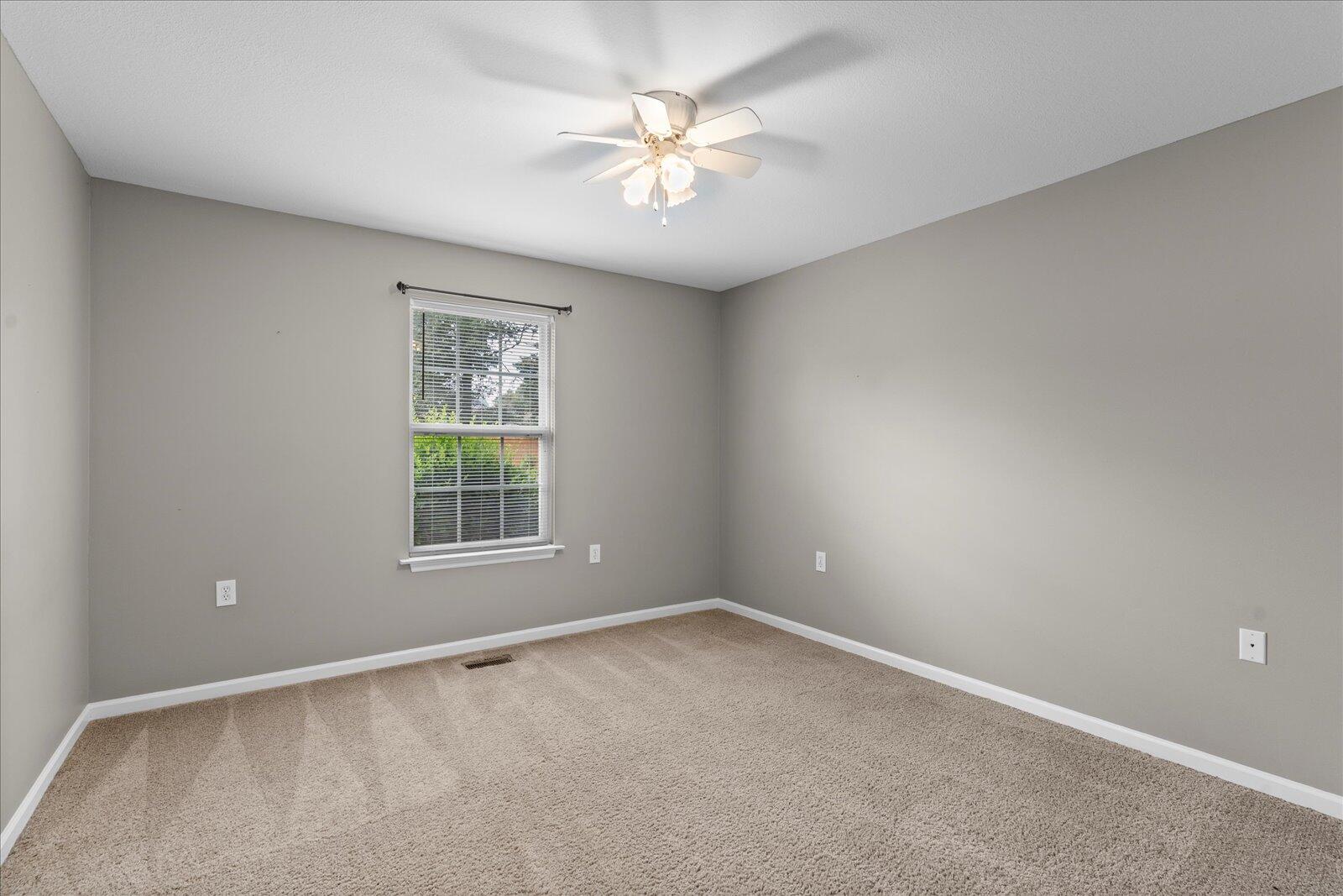 258 Heather Oaks Trail SE