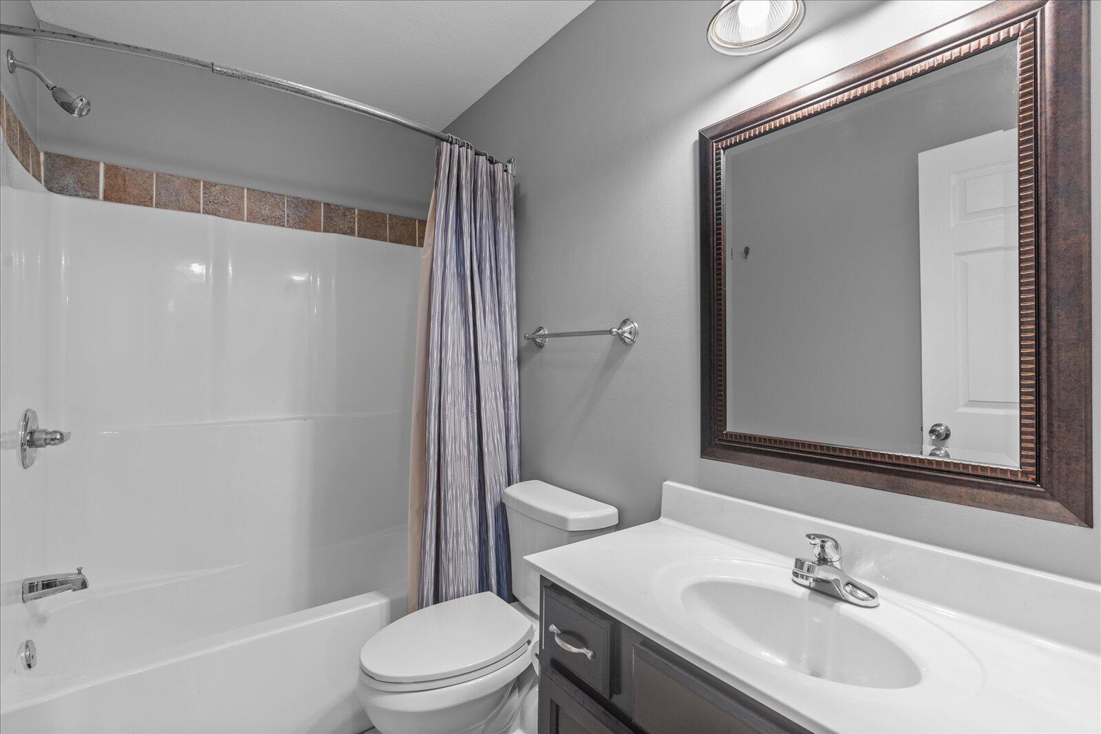 258 Heather Oaks Trail SE