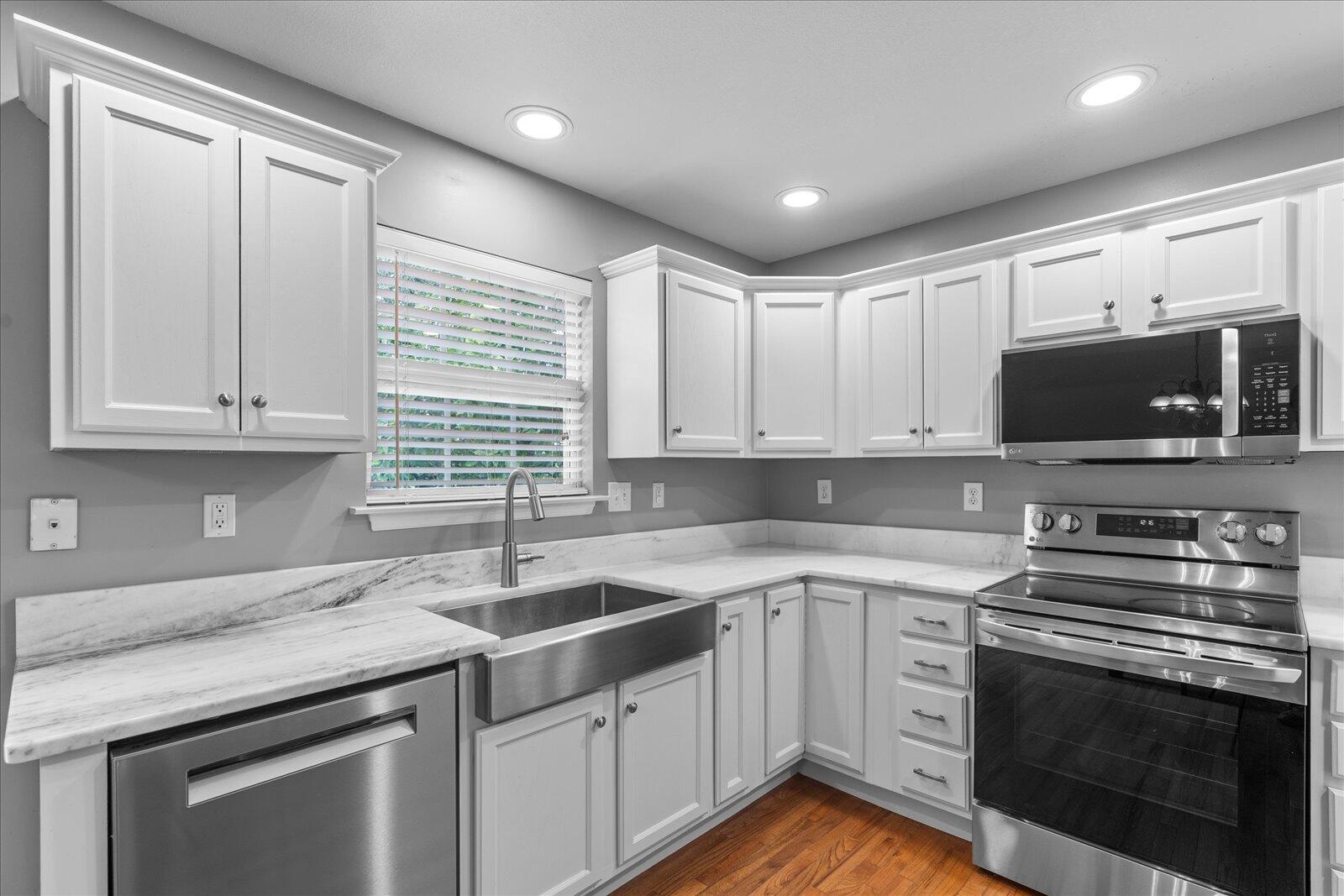 258 Heather Oaks Trail SE