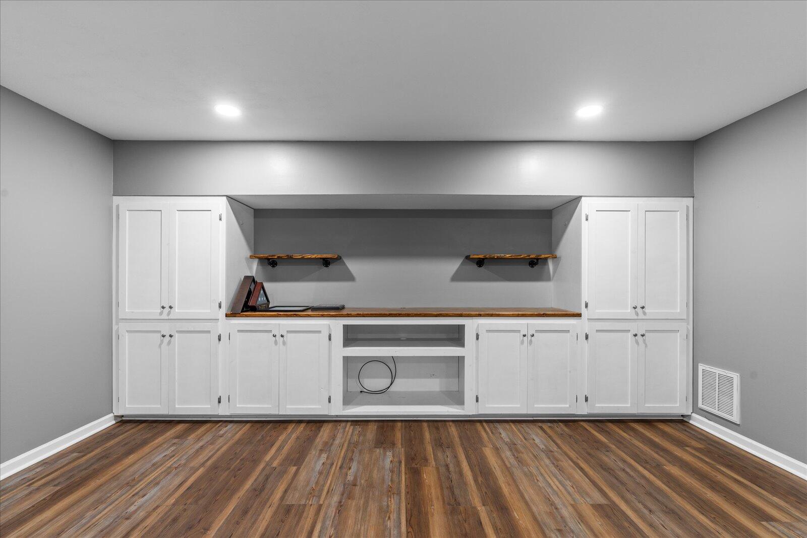 258 Heather Oaks Trail SE