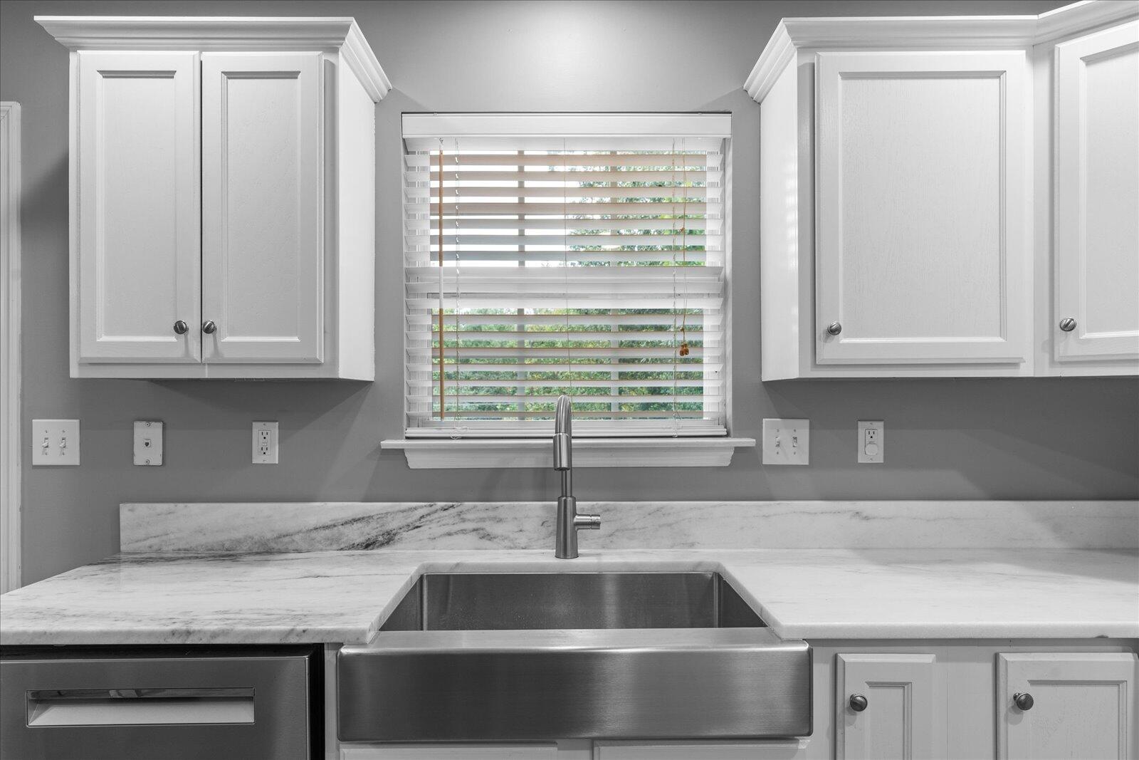 258 Heather Oaks Trail SE