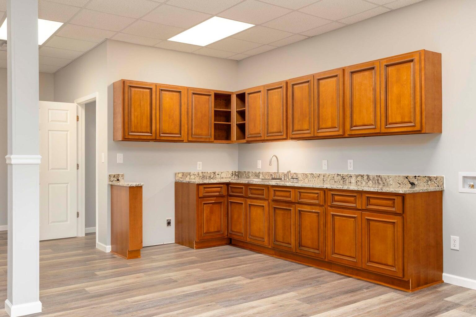 410 Pioneer Trail