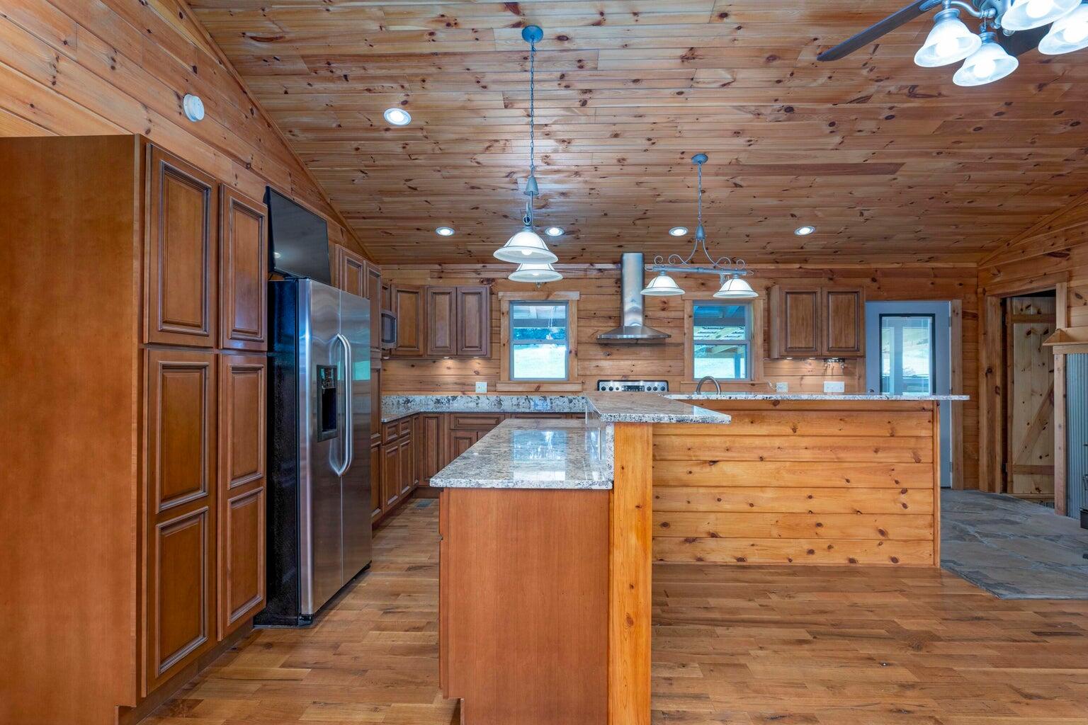 410 Pioneer Trail