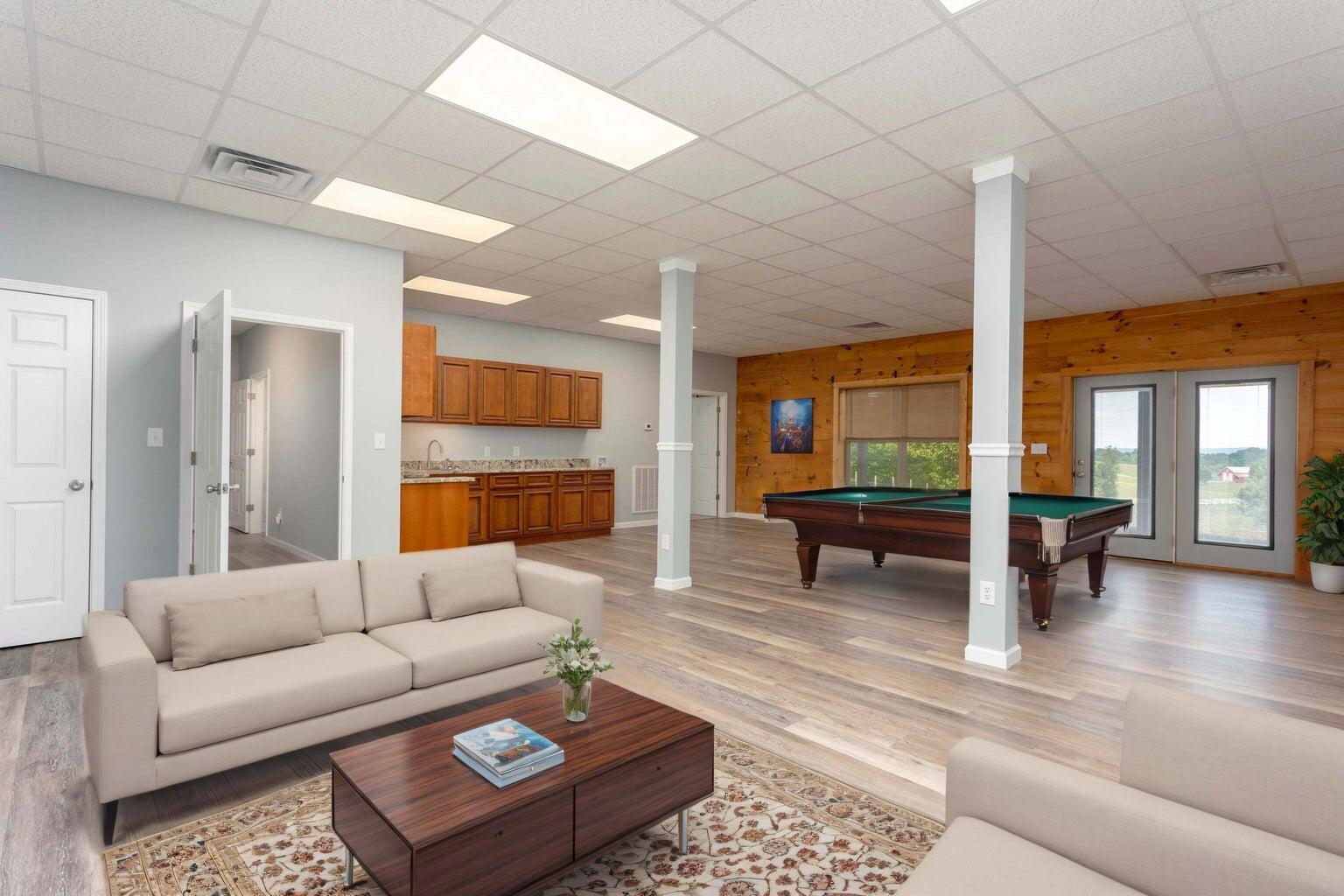 410 Pioneer Trail
