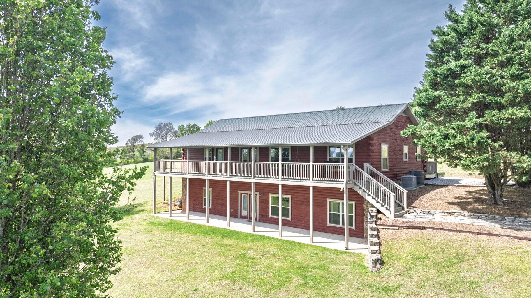 410 Pioneer Trail